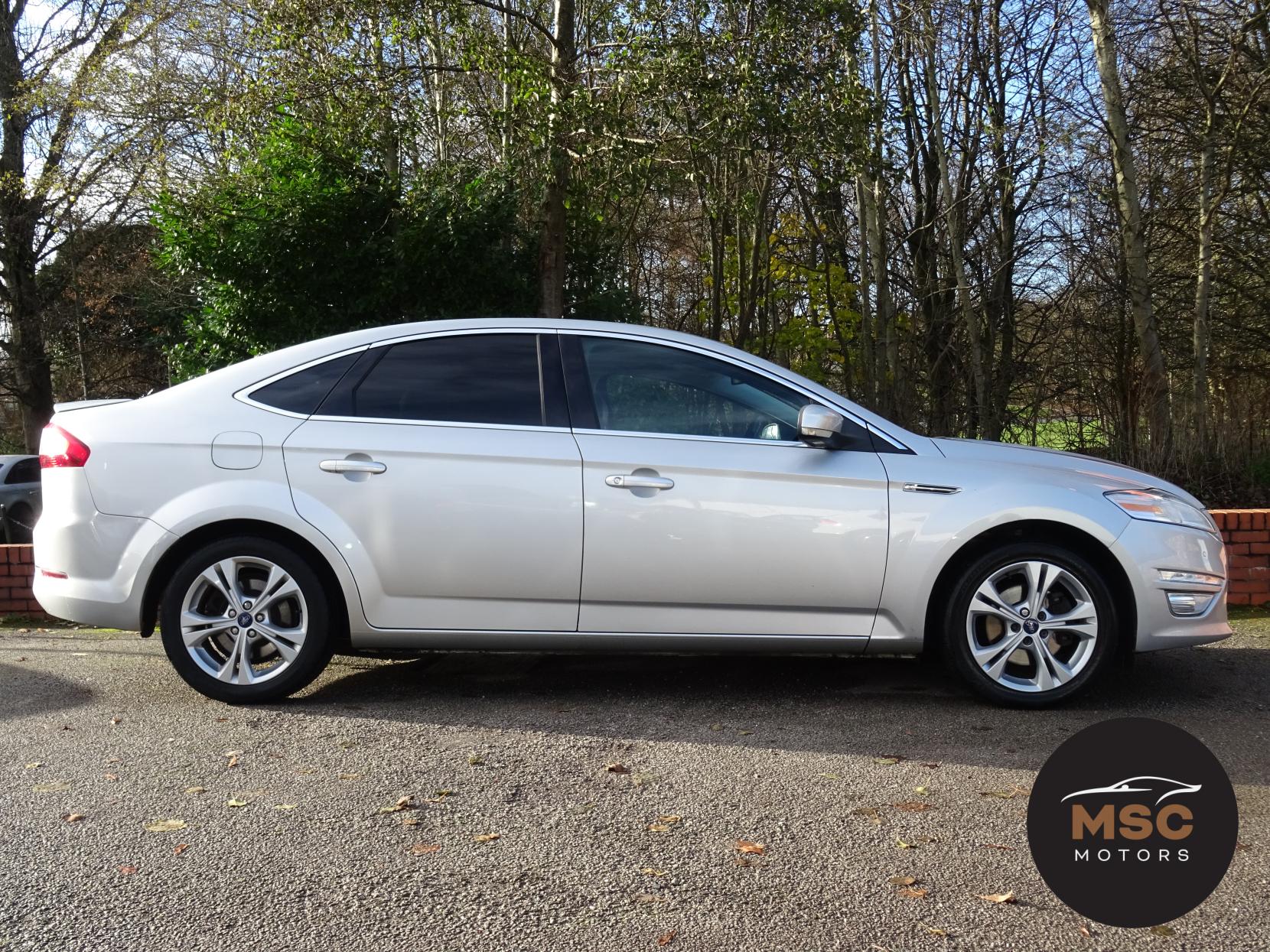 Ford Mondeo 2.0 TDCi Titanium X Business Edition Hatchback 5dr Diesel Powershift Euro 5 (163 ps)