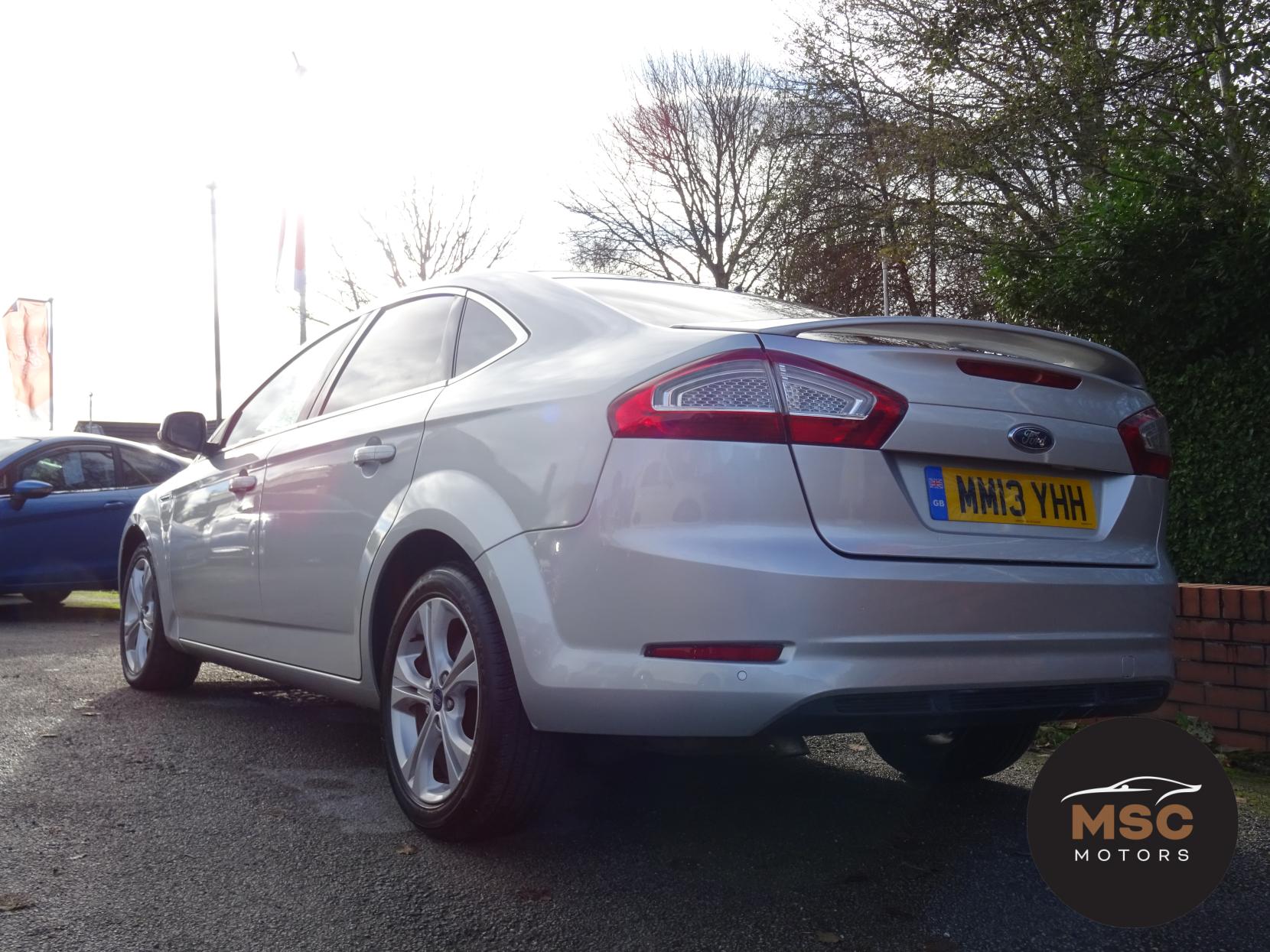 Ford Mondeo 2.0 TDCi Titanium X Business Edition Hatchback 5dr Diesel Powershift Euro 5 (163 ps)