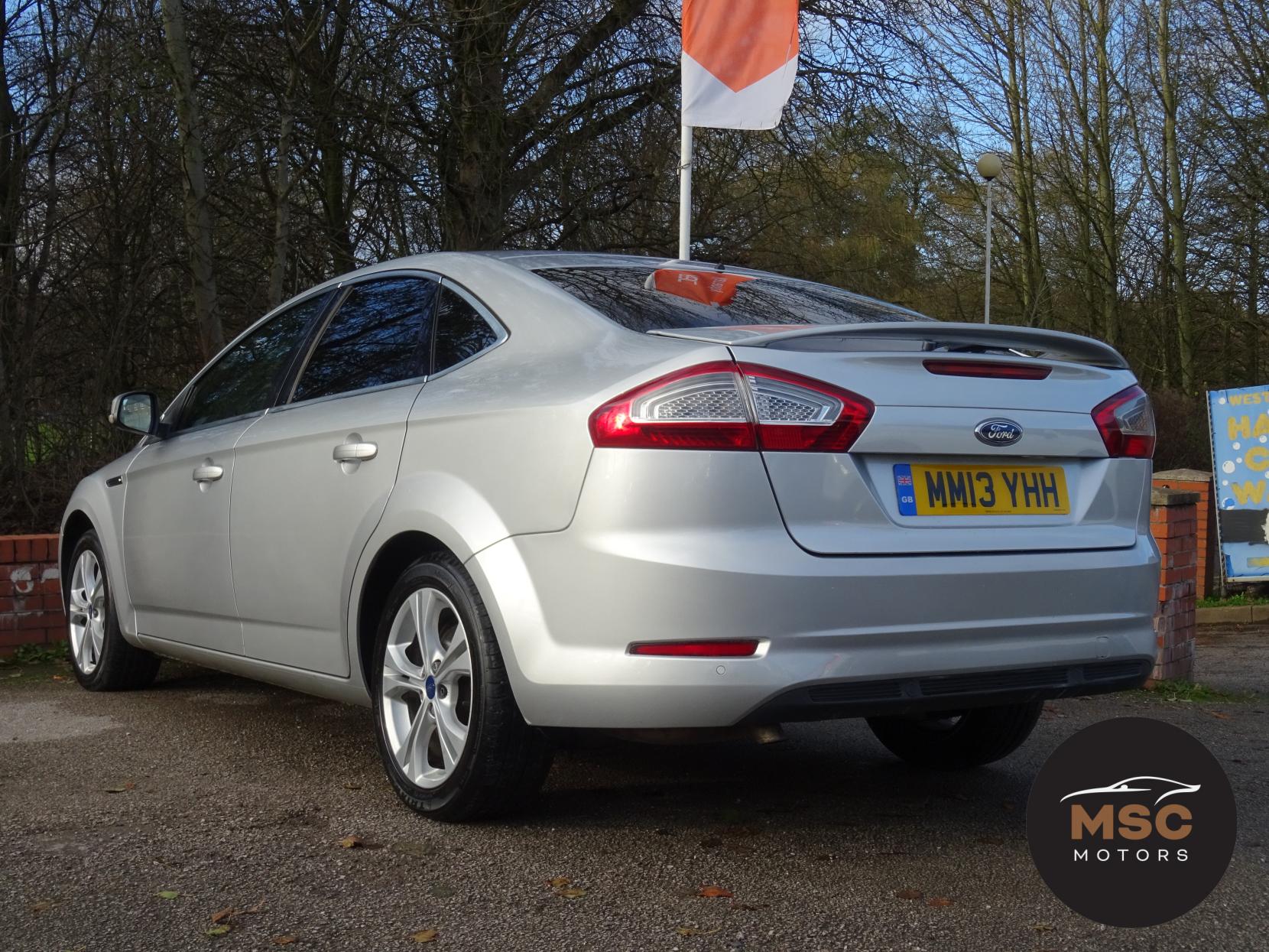 Ford Mondeo 2.0 TDCi Titanium X Business Edition Hatchback 5dr Diesel Powershift Euro 5 (163 ps)