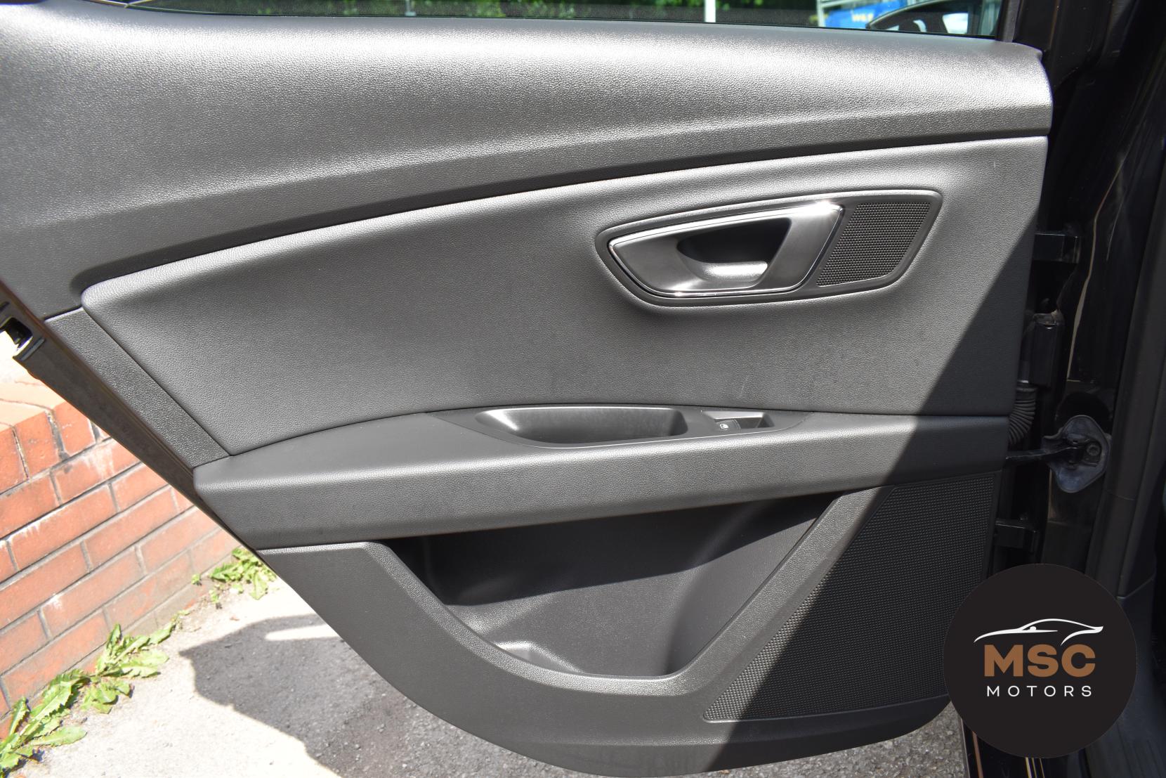 SEAT Leon 1.5 TSI EVO FR Black Edition Hatchback 5dr Petrol Manual Euro 6 (s/s) (150 ps)