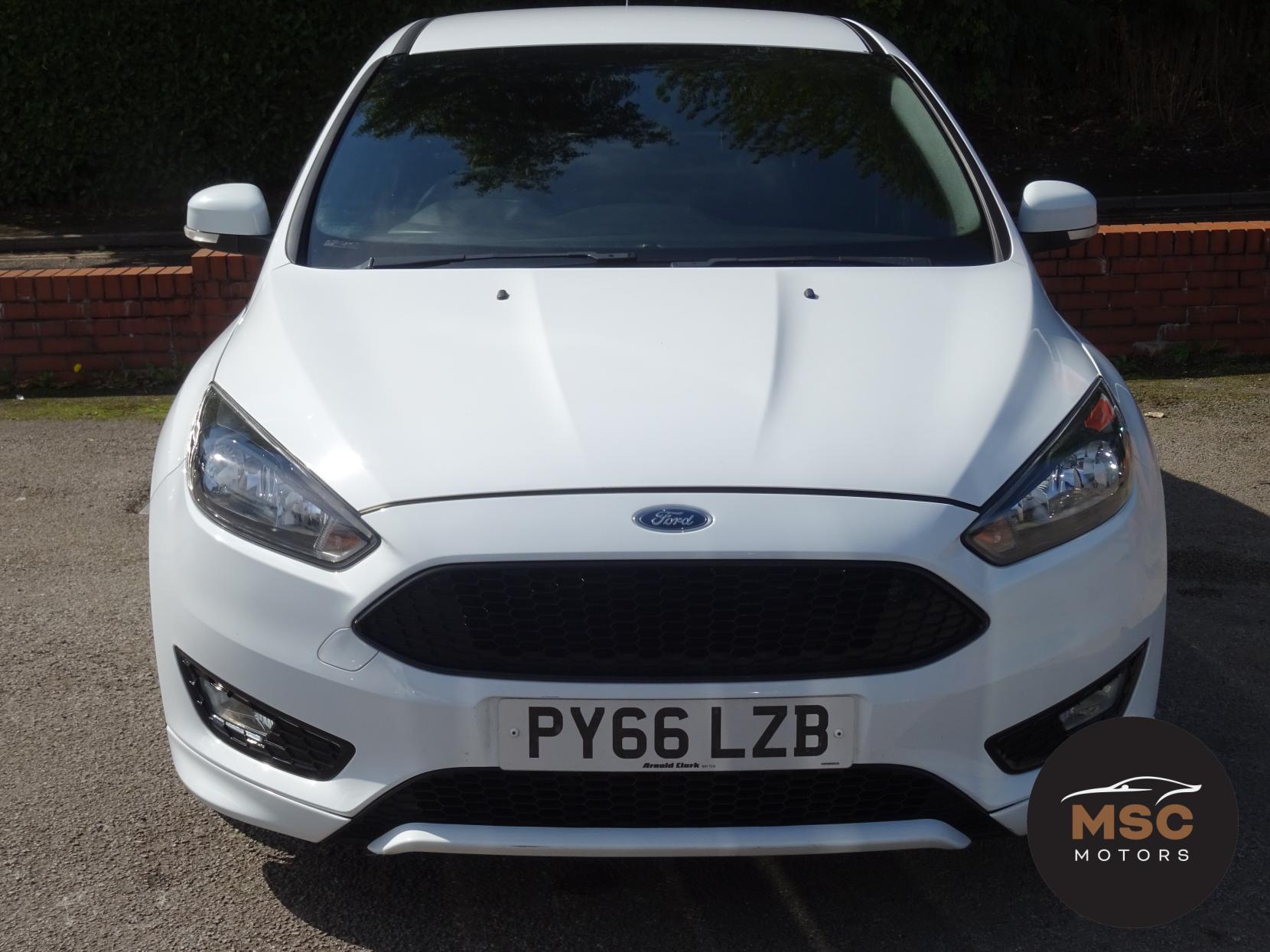 Ford Focus 1.0T EcoBoost ST-Line Hatchback 5dr Petrol Manual Euro 6 (s/s) (125 ps)