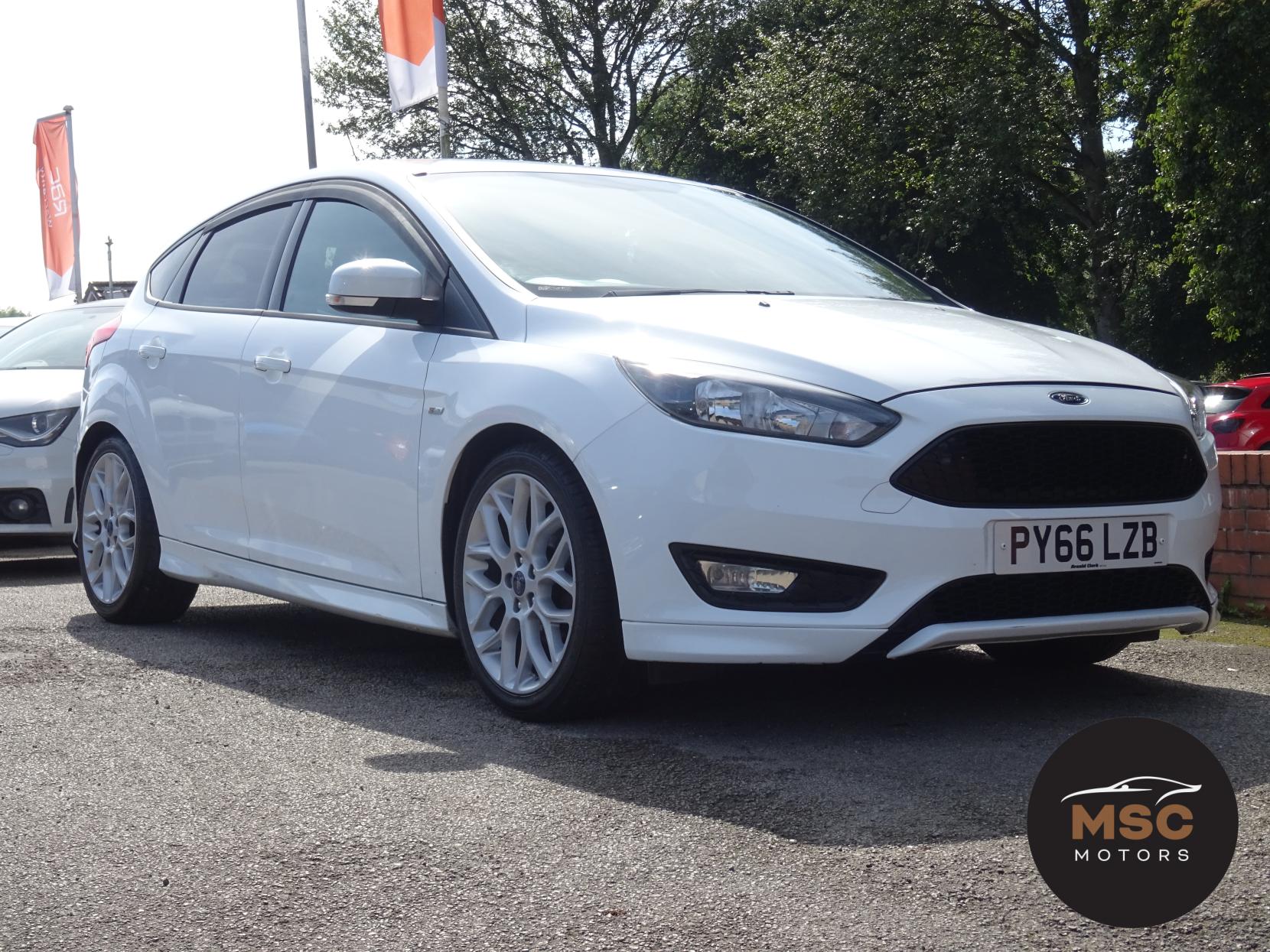 Ford Focus 1.0T EcoBoost ST-Line Hatchback 5dr Petrol Manual Euro 6 (s/s) (125 ps)