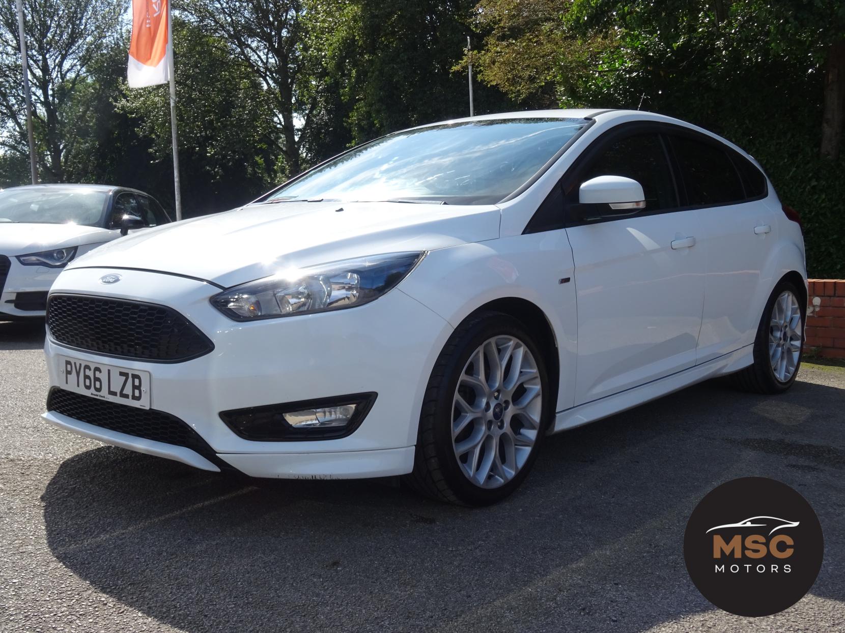 Ford Focus 1.0T EcoBoost ST-Line Hatchback 5dr Petrol Manual Euro 6 (s/s) (125 ps)