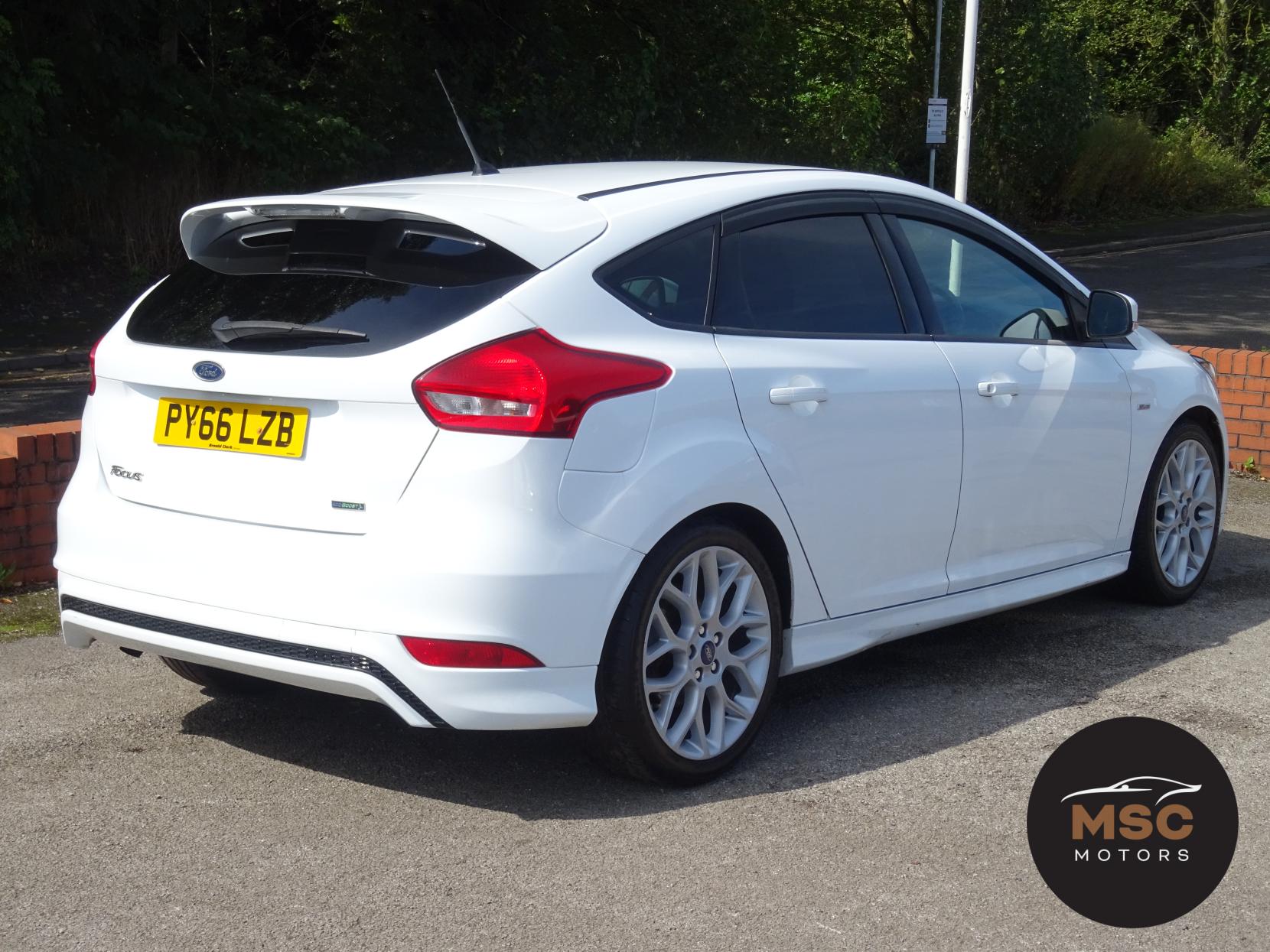 Ford Focus 1.0T EcoBoost ST-Line Hatchback 5dr Petrol Manual Euro 6 (s/s) (125 ps)