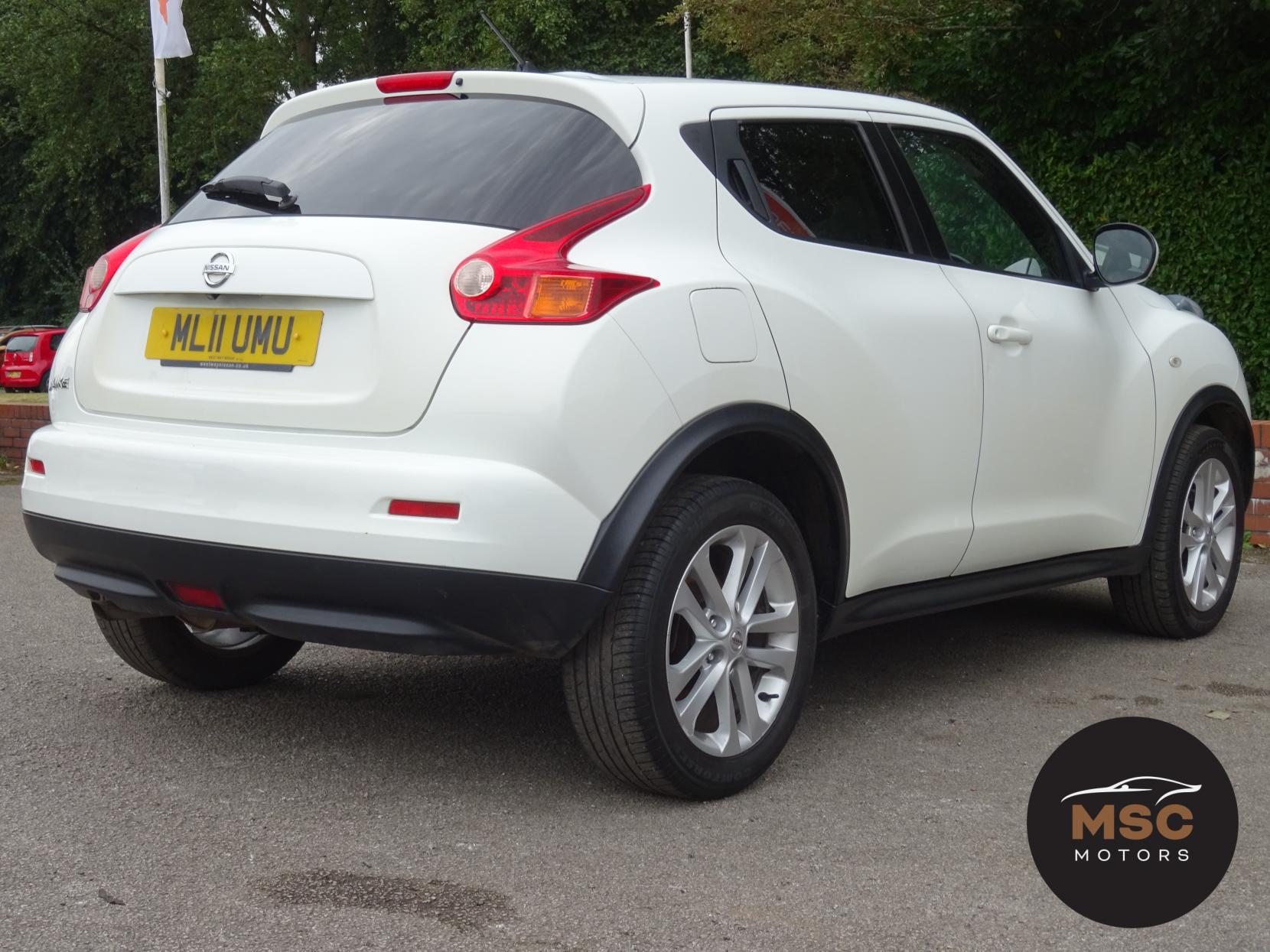 Nissan Juke 1.6 Acenta Premium SUV 5dr Petrol Manual Euro 5 (117 ps)