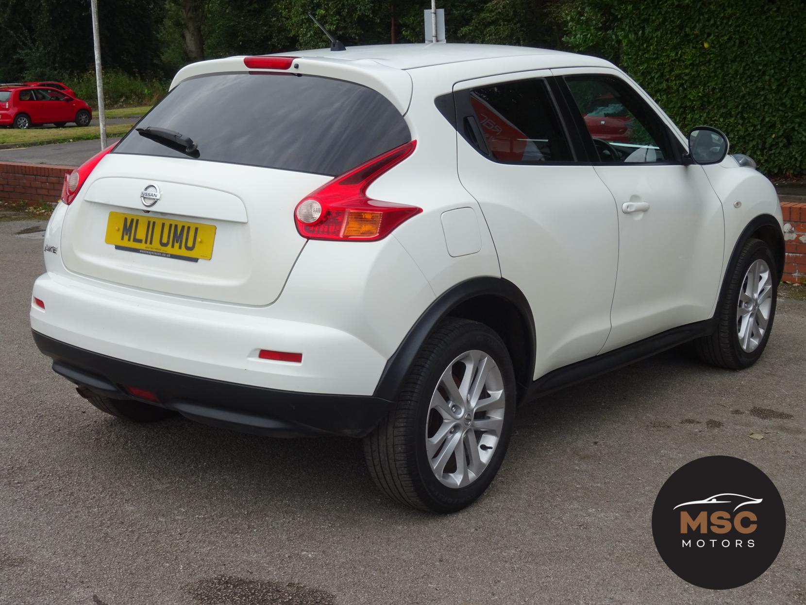 Nissan Juke 1.6 Acenta Premium SUV 5dr Petrol Manual Euro 5 (117 ps)