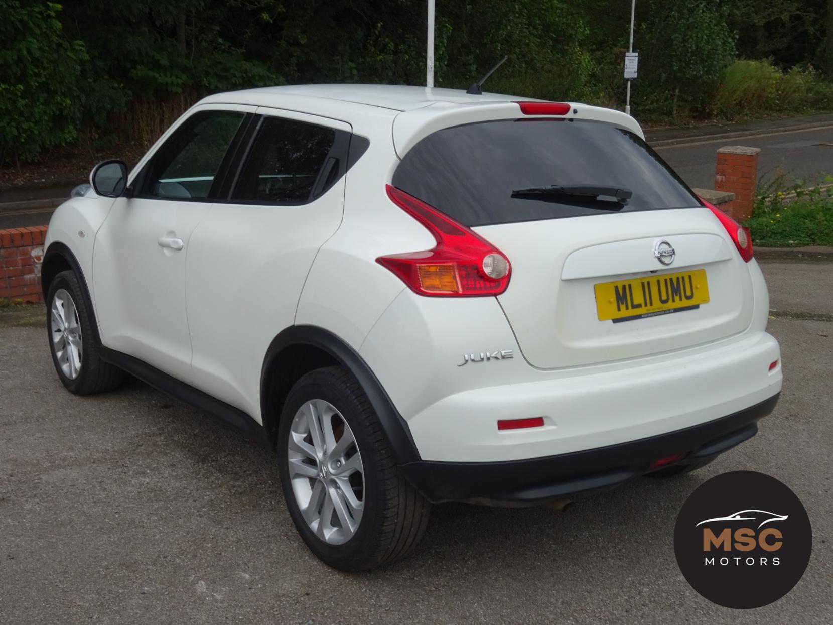 Nissan Juke 1.6 Acenta Premium SUV 5dr Petrol Manual Euro 5 (117 ps)