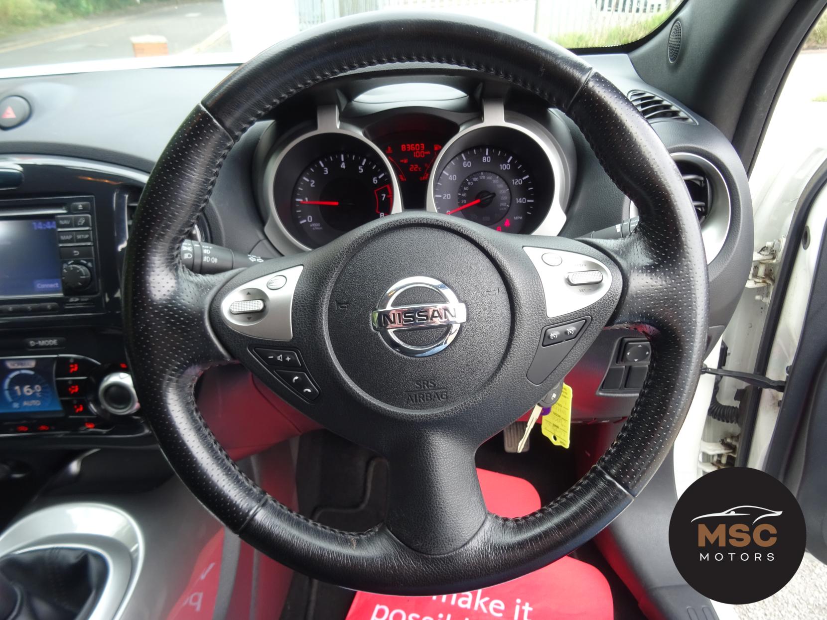 Nissan Juke 1.6 Acenta Premium SUV 5dr Petrol Manual Euro 5 (117 ps)