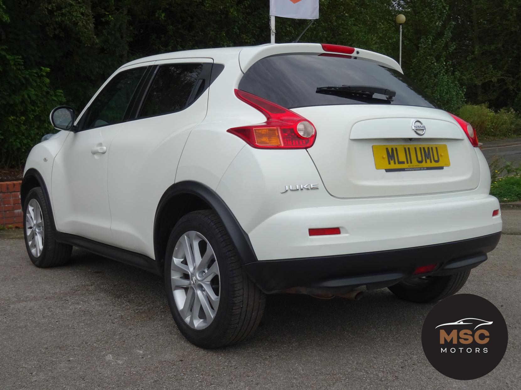 Nissan Juke 1.6 Acenta Premium SUV 5dr Petrol Manual Euro 5 (117 ps)