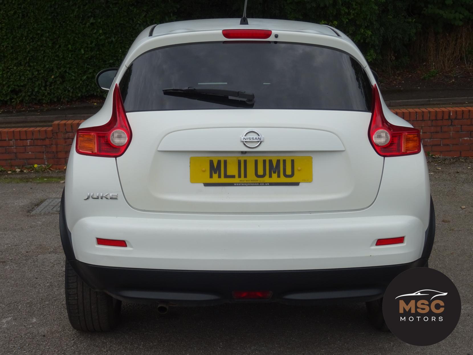 Nissan Juke 1.6 Acenta Premium SUV 5dr Petrol Manual Euro 5 (117 ps)