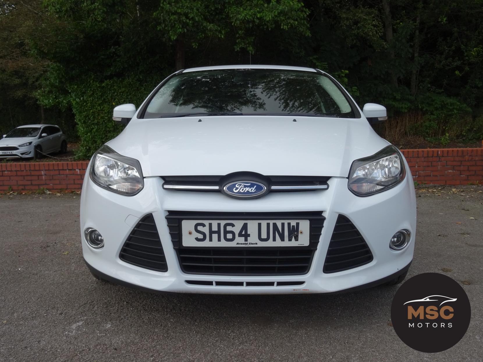 Ford Focus 1.0T EcoBoost Zetec Hatchback 5dr Petrol Manual Euro 5 (s/s) (125 ps)