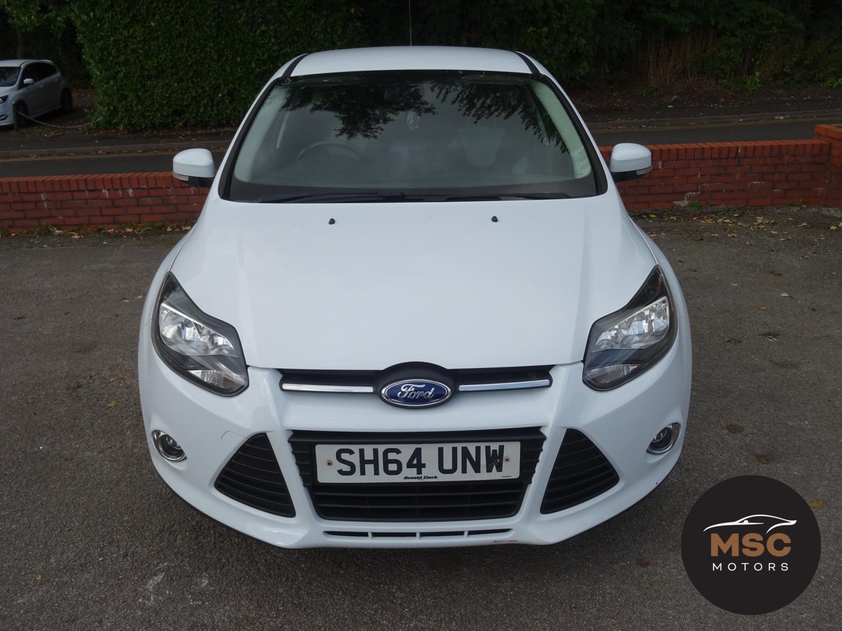 Ford Focus 1.0T EcoBoost Zetec Hatchback 5dr Petrol Manual Euro 5 (s/s) (125 ps)