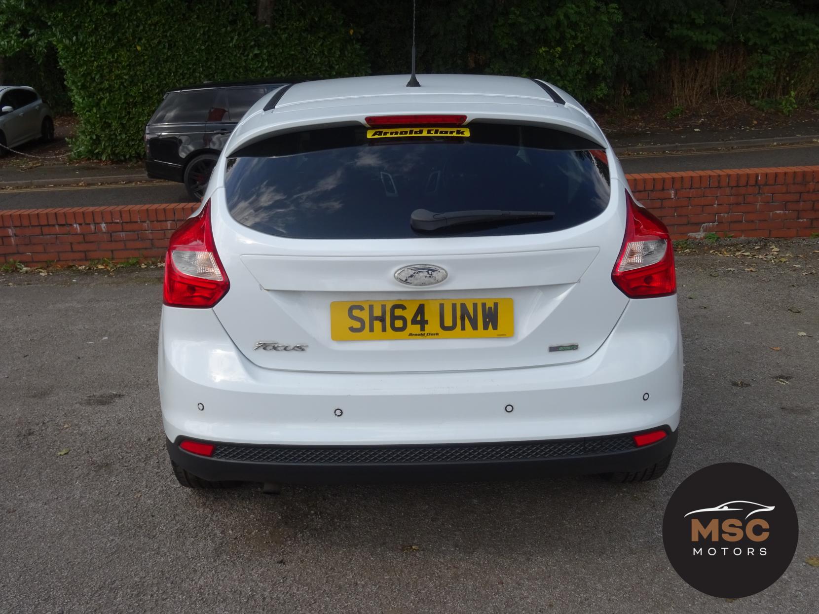 Ford Focus 1.0T EcoBoost Zetec Hatchback 5dr Petrol Manual Euro 5 (s/s) (125 ps)