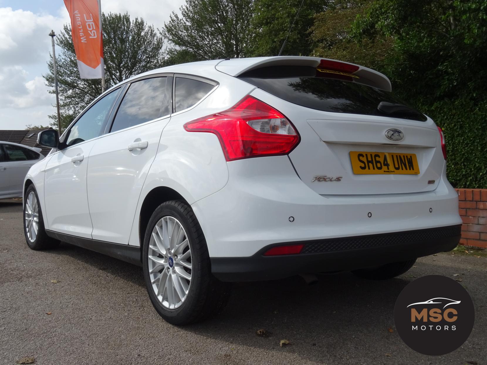 Ford Focus 1.0T EcoBoost Zetec Hatchback 5dr Petrol Manual Euro 5 (s/s) (125 ps)