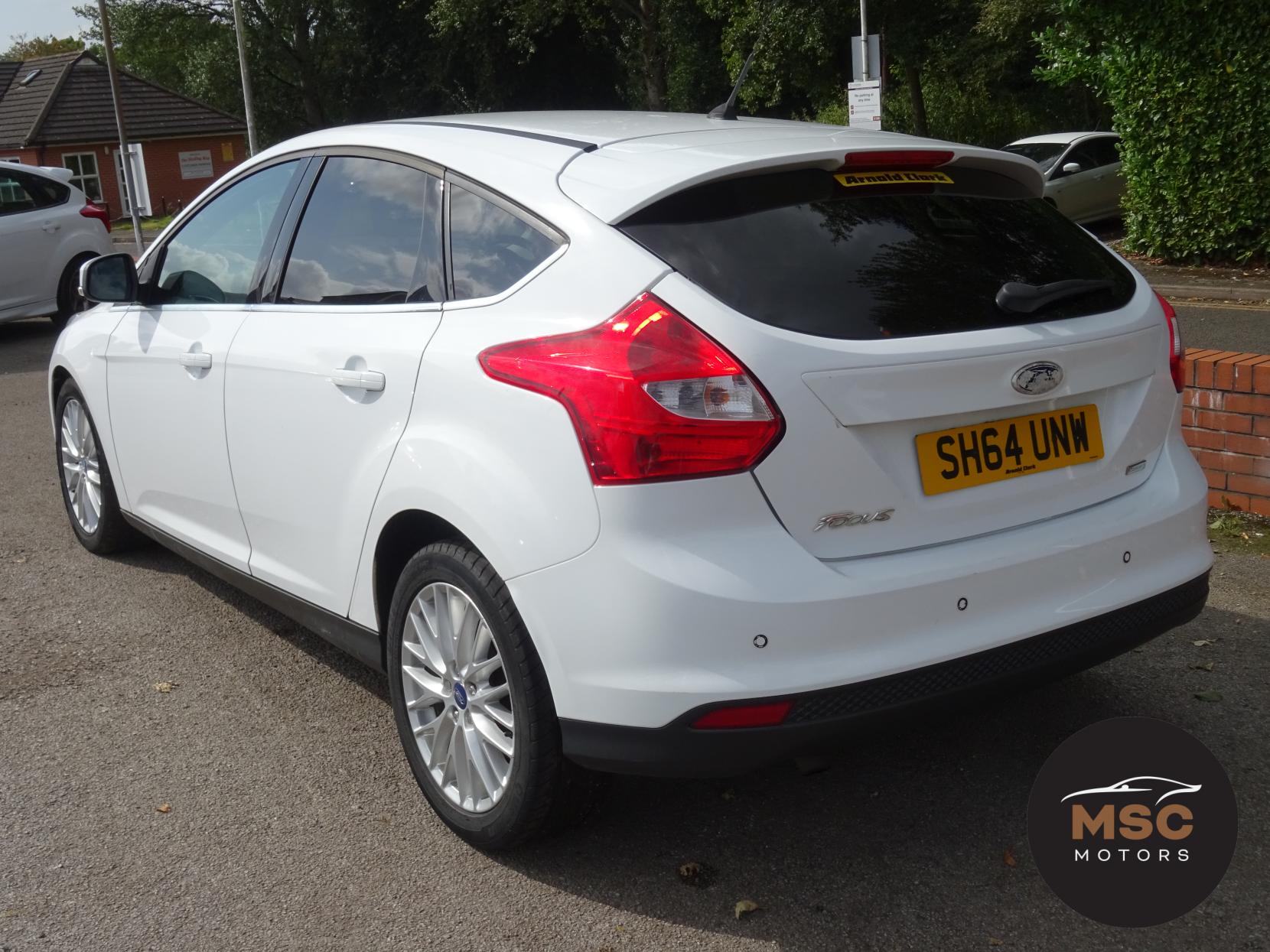 Ford Focus 1.0T EcoBoost Zetec Hatchback 5dr Petrol Manual Euro 5 (s/s) (125 ps)