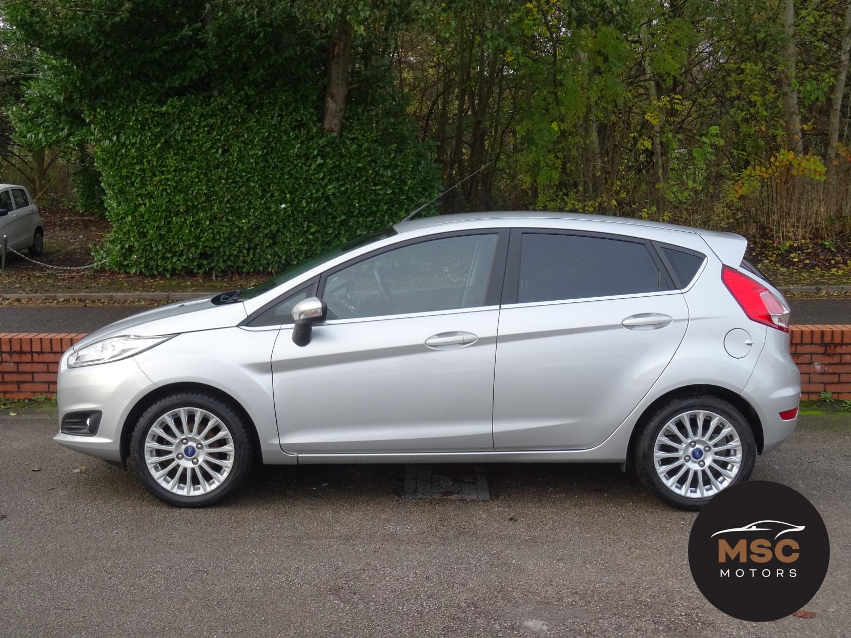 Ford Fiesta 1.0T EcoBoost Titanium Hatchback 5dr Petrol Manual Euro 5 (s/s) (100 ps)