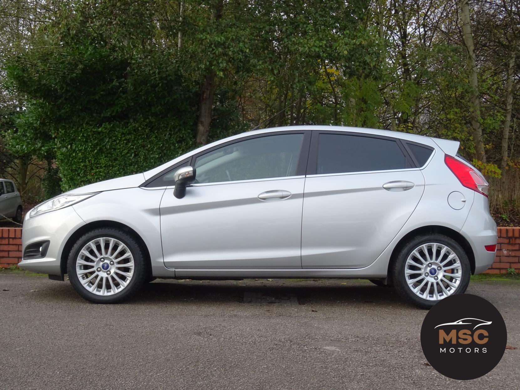 Ford Fiesta 1.0T EcoBoost Titanium Hatchback 5dr Petrol Manual Euro 5 (s/s) (100 ps)