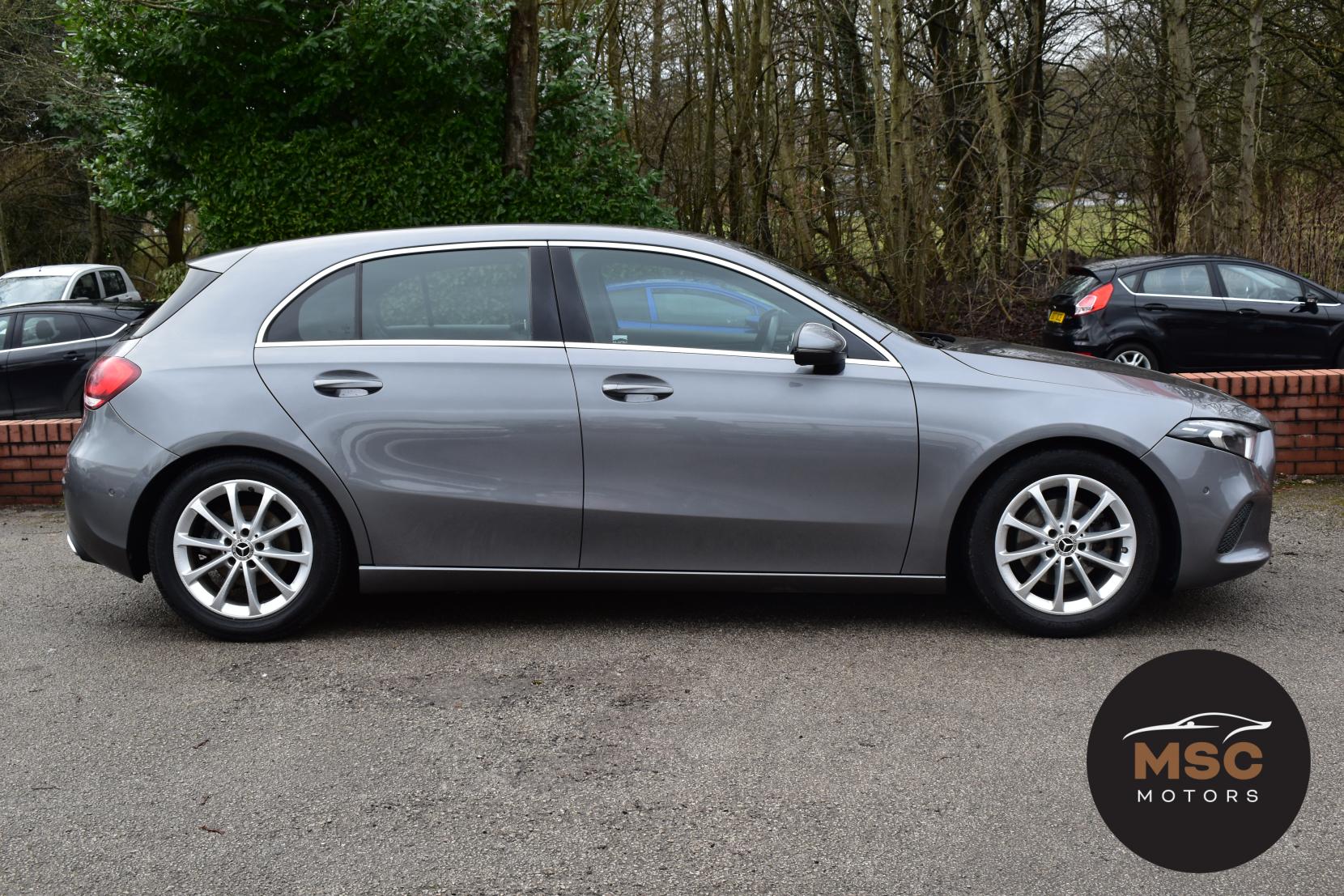 Mercedes-Benz A Class 1.5 A180d Sport (Executive) Hatchback 5dr Diesel 7G-DCT Euro 6 (s/s) (116 ps)