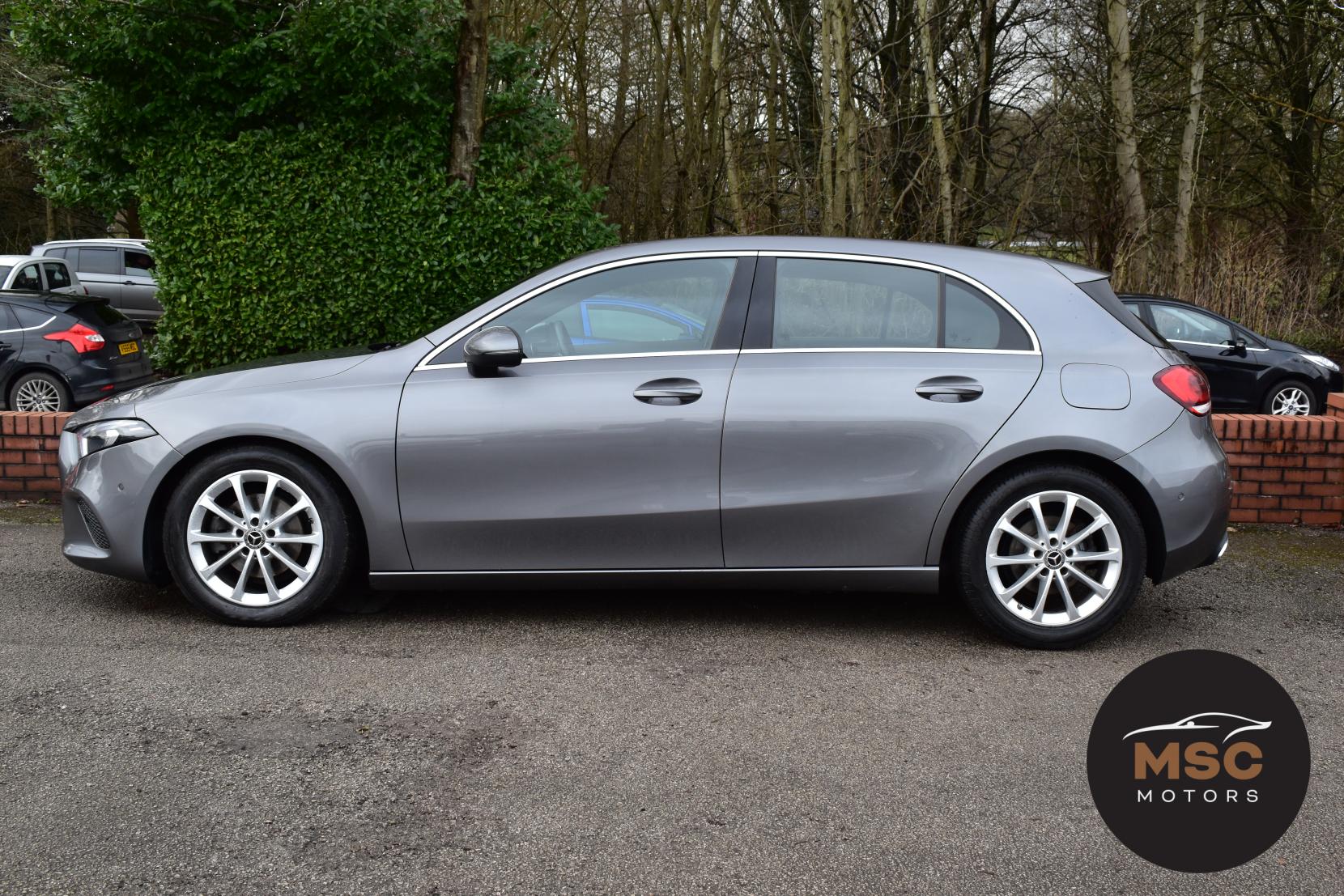 Mercedes-Benz A Class 1.5 A180d Sport (Executive) Hatchback 5dr Diesel 7G-DCT Euro 6 (s/s) (116 ps)