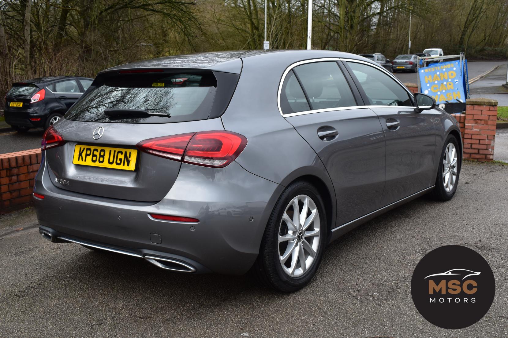 Mercedes-Benz A Class 1.5 A180d Sport (Executive) Hatchback 5dr Diesel 7G-DCT Euro 6 (s/s) (116 ps)