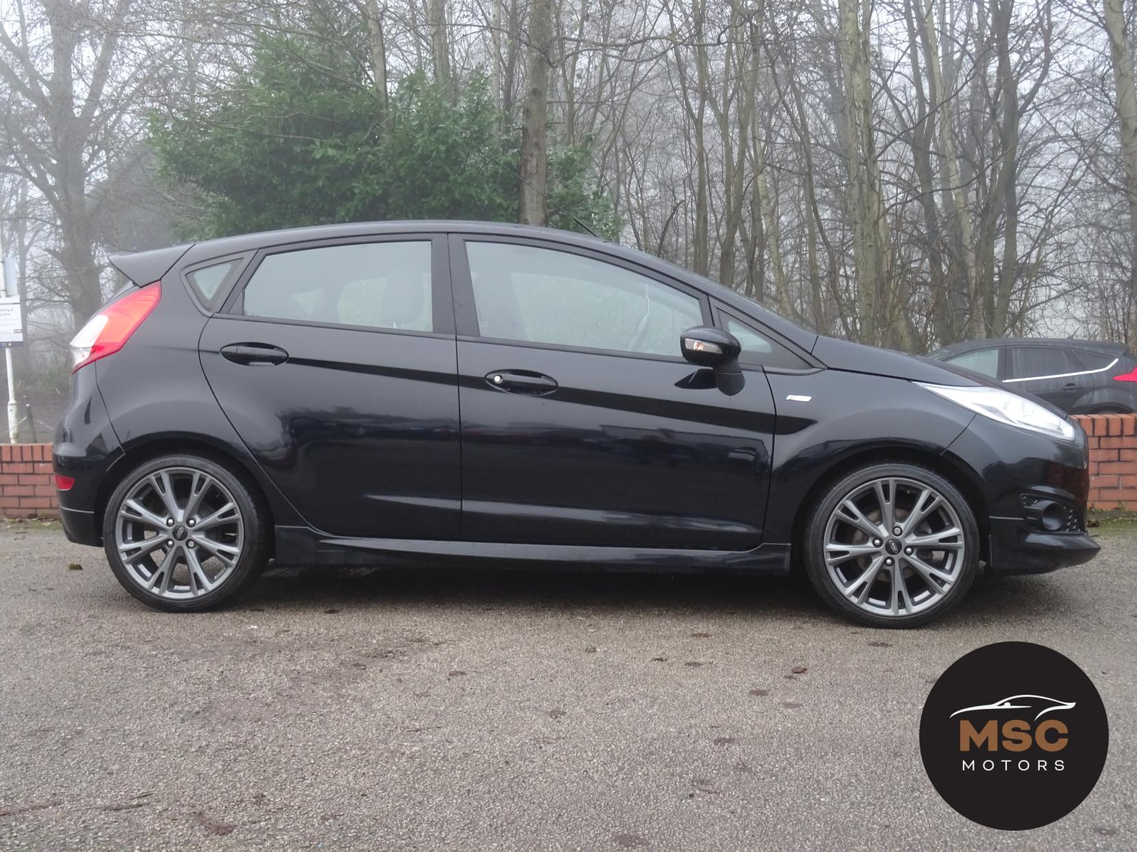 Ford Fiesta 1.0T EcoBoost ST-Line Hatchback 5dr Petrol Manual Euro 6 (s/s) (125 ps)