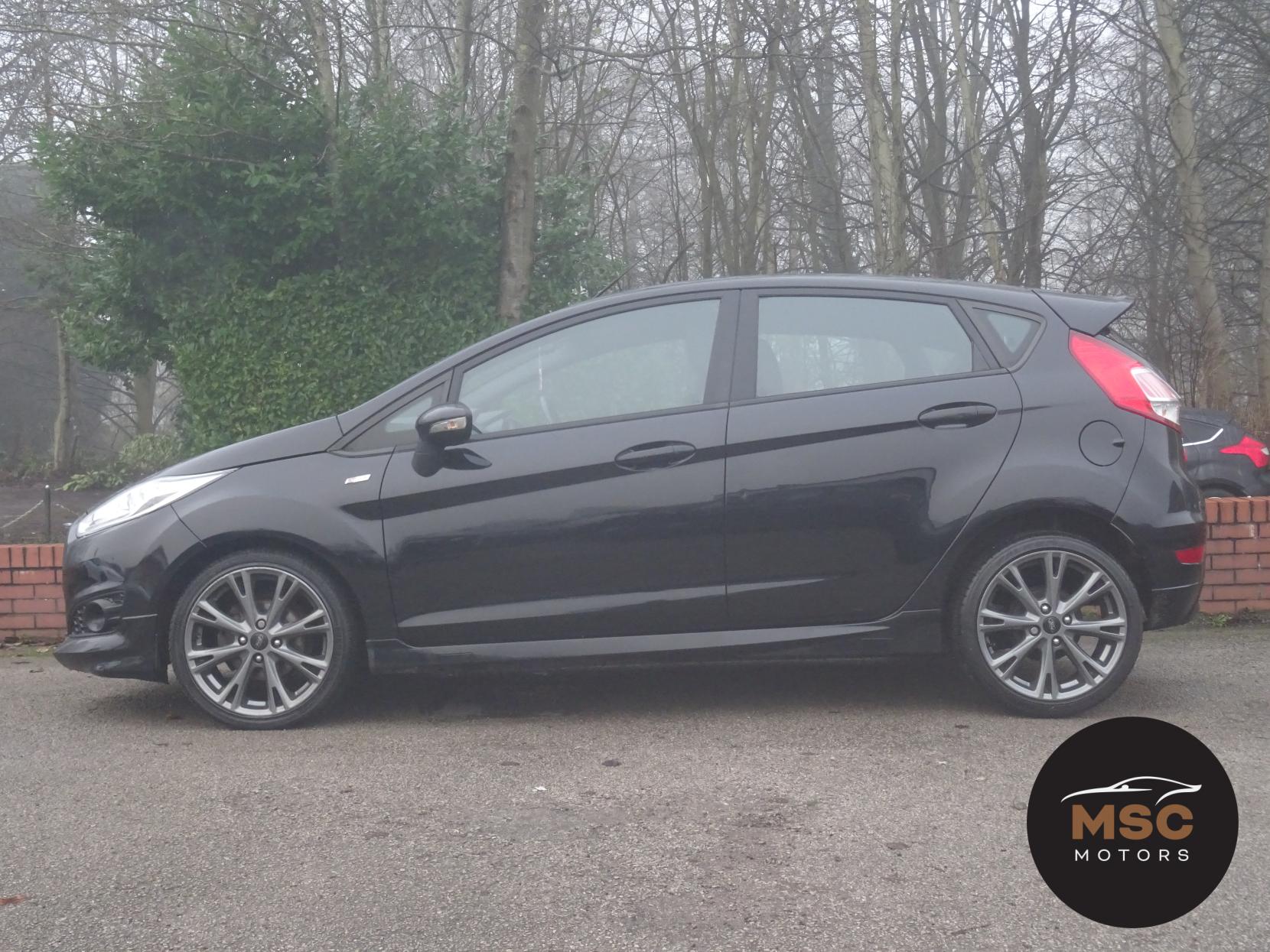 Ford Fiesta 1.0T EcoBoost ST-Line Hatchback 5dr Petrol Manual Euro 6 (s/s) (125 ps)