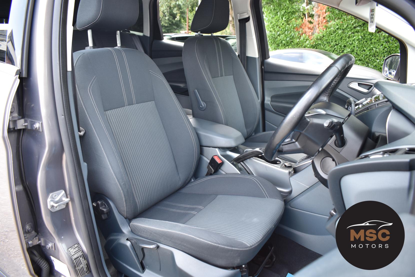 Ford C-Max 2.0 TDCi Titanium MPV 5dr Diesel Powershift Euro 5 (140 ps)