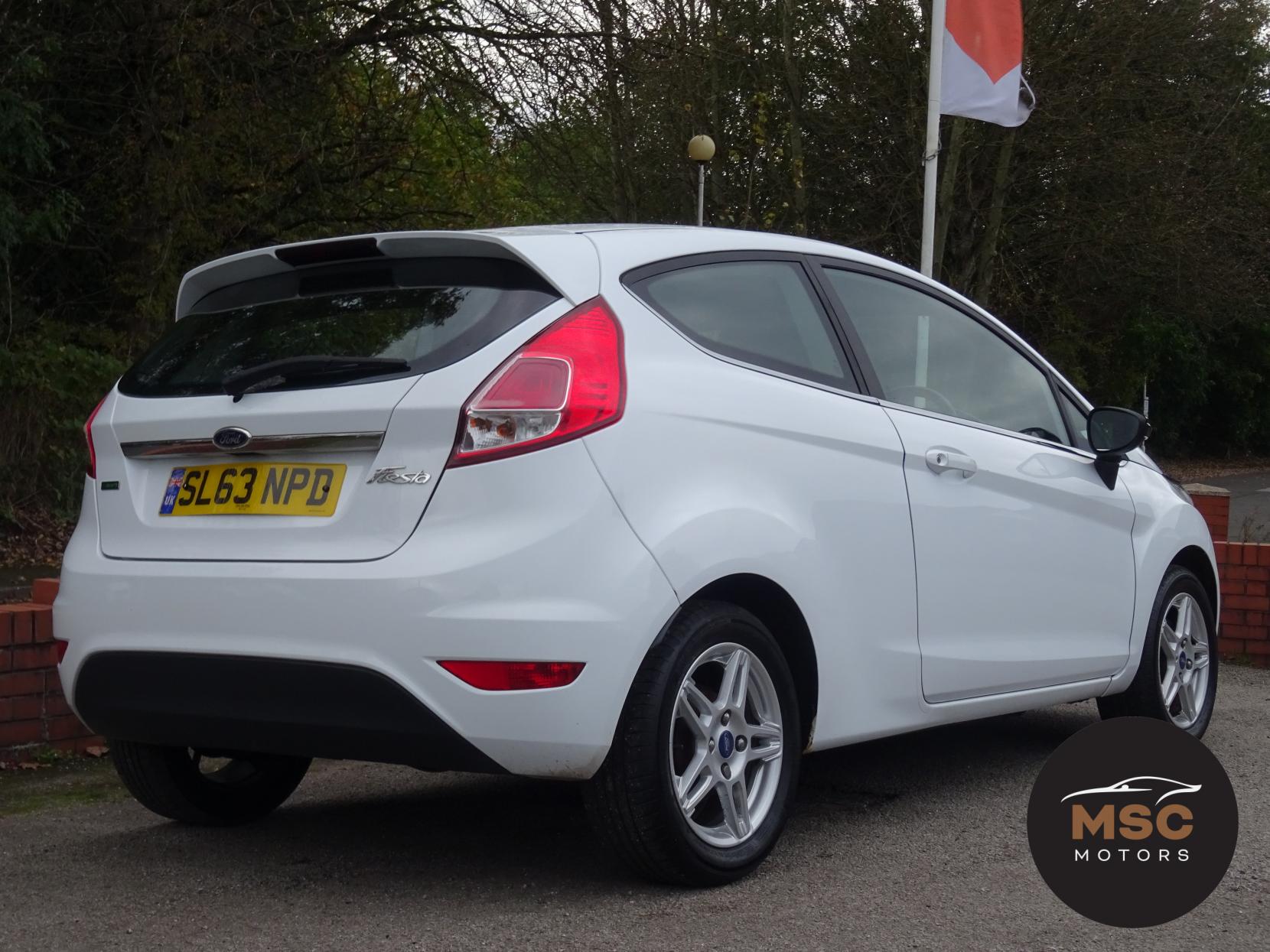 Ford Fiesta 1.0T EcoBoost Zetec Hatchback 3dr Petrol Manual Euro 5 (s/s) (100 ps)