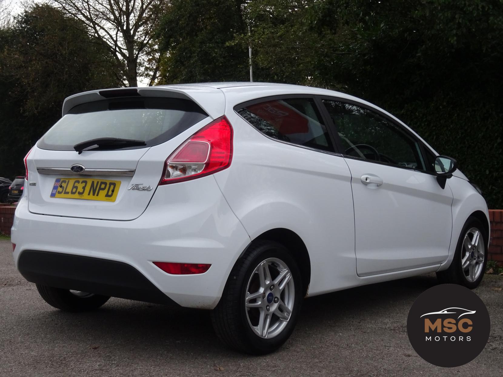 Ford Fiesta 1.0T EcoBoost Zetec Hatchback 3dr Petrol Manual Euro 5 (s/s) (100 ps)