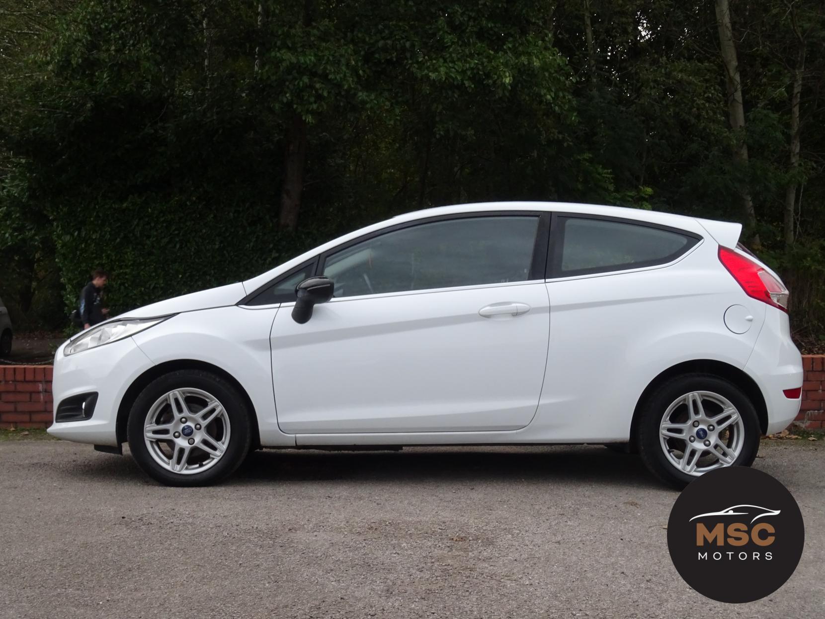 Ford Fiesta 1.0T EcoBoost Zetec Hatchback 3dr Petrol Manual Euro 5 (s/s) (100 ps)