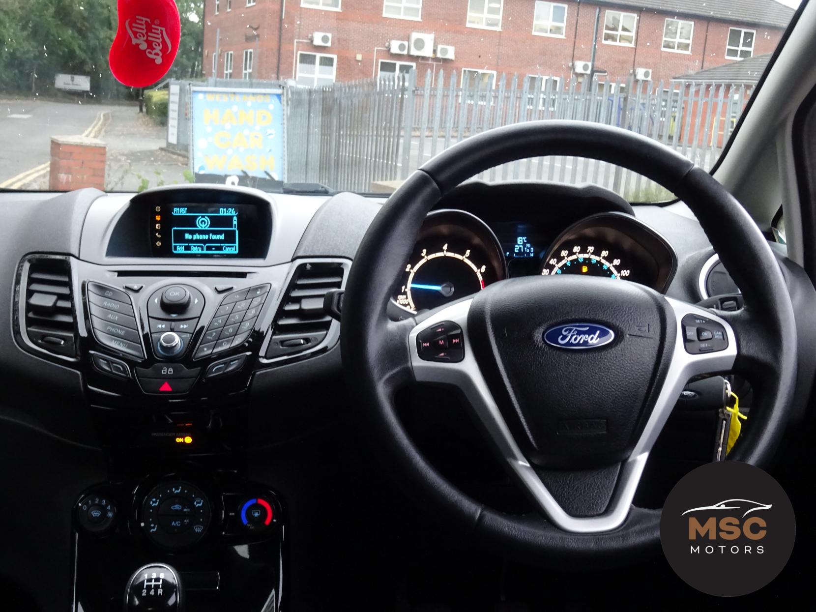 Ford Fiesta 1.0T EcoBoost Zetec Hatchback 3dr Petrol Manual Euro 5 (s/s) (100 ps)