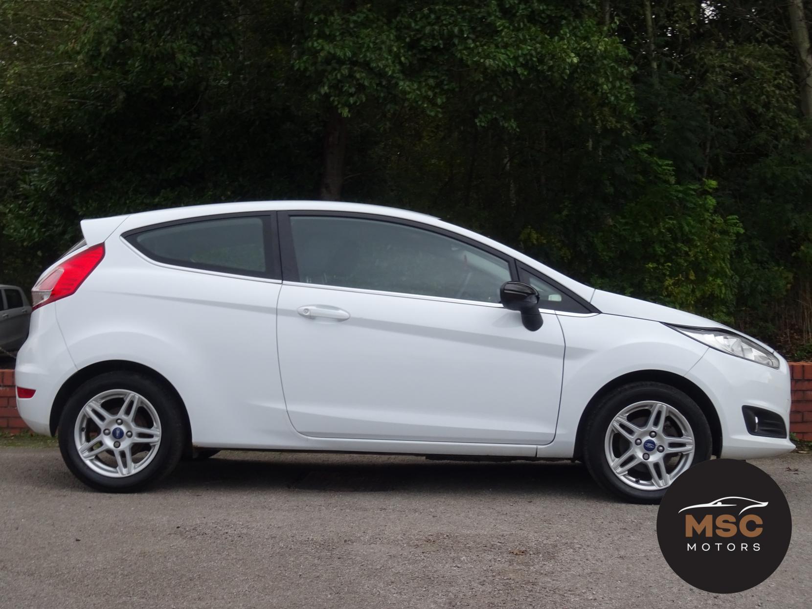 Ford Fiesta 1.0T EcoBoost Zetec Hatchback 3dr Petrol Manual Euro 5 (s/s) (100 ps)