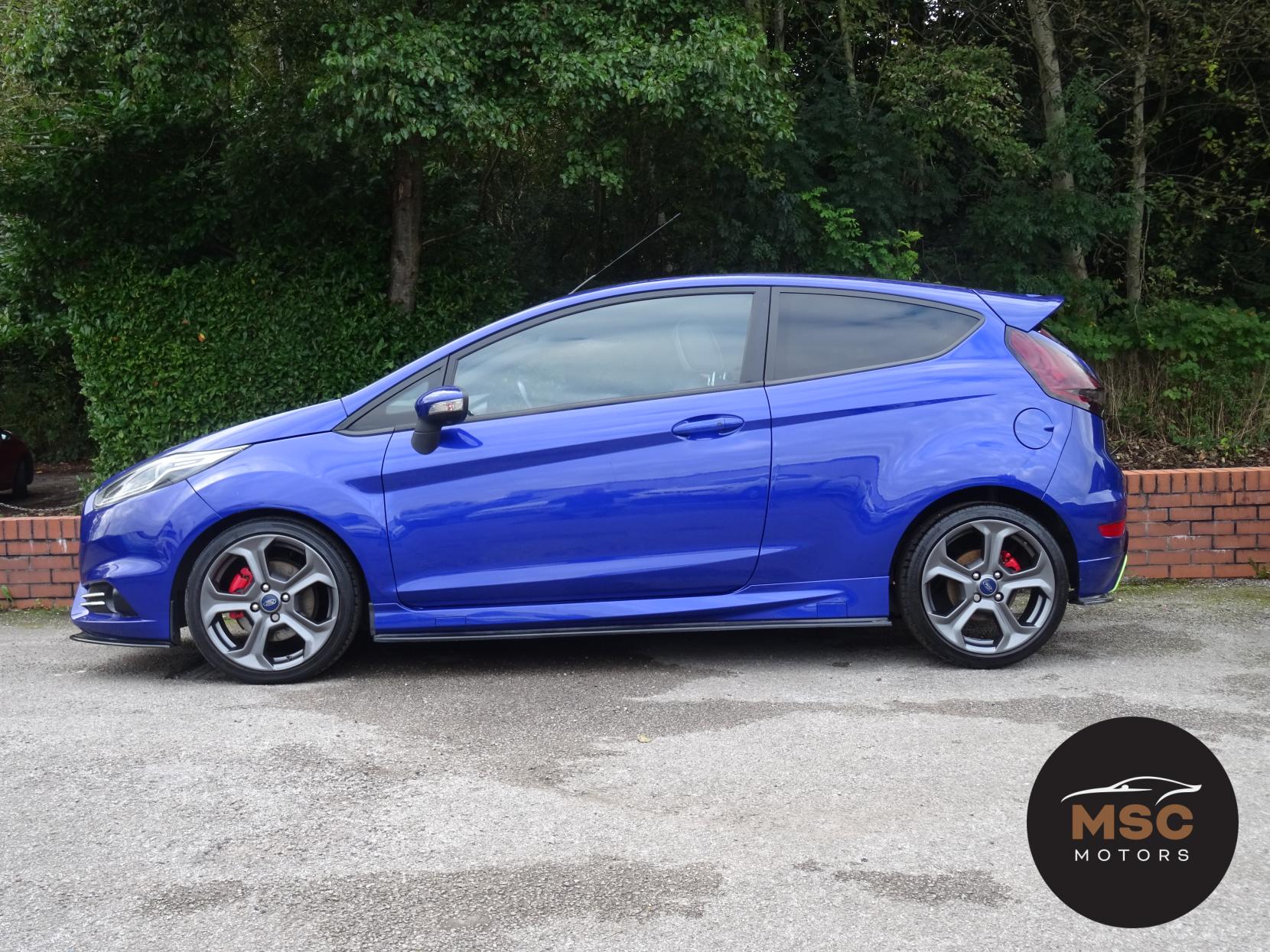 Ford Fiesta 1.6T EcoBoost ST-3 Hatchback 3dr Petrol Manual Euro 6 (182 ps)