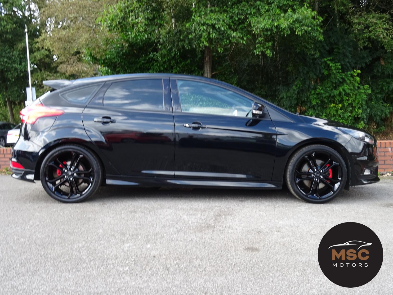 Ford Focus 2.0T EcoBoost ST-3 Hatchback 5dr Petrol Manual Euro 6 (s/s) (250 ps)