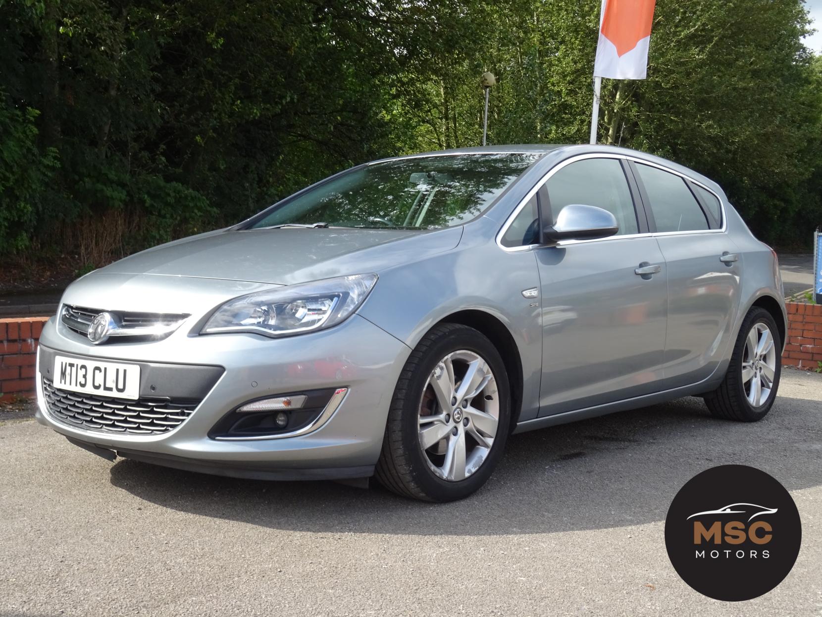 Vauxhall Astra 2.0 CDTi SRi Hatchback 5dr Diesel Auto Euro 5 (165 ps)