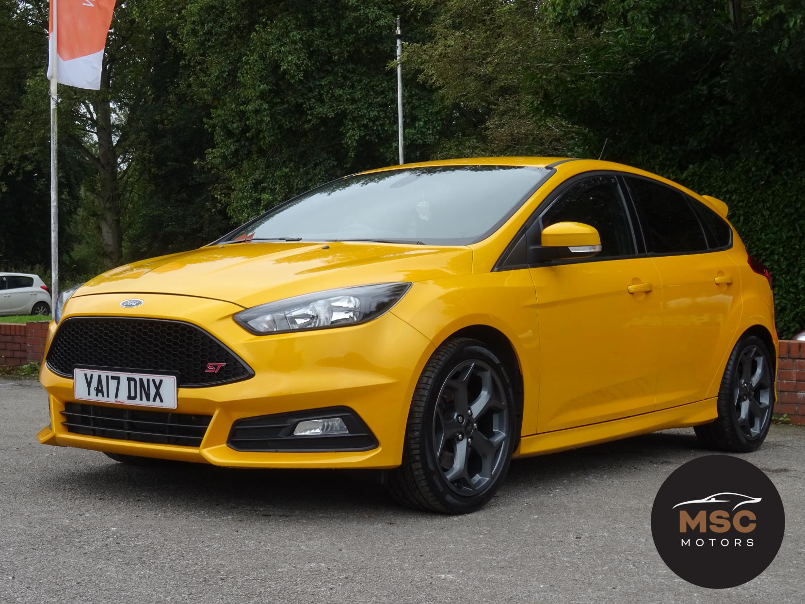 Ford Focus 2.0 TDCi ST-2 Hatchback 5dr Diesel Manual Euro 6 (s/s) (185 ps)