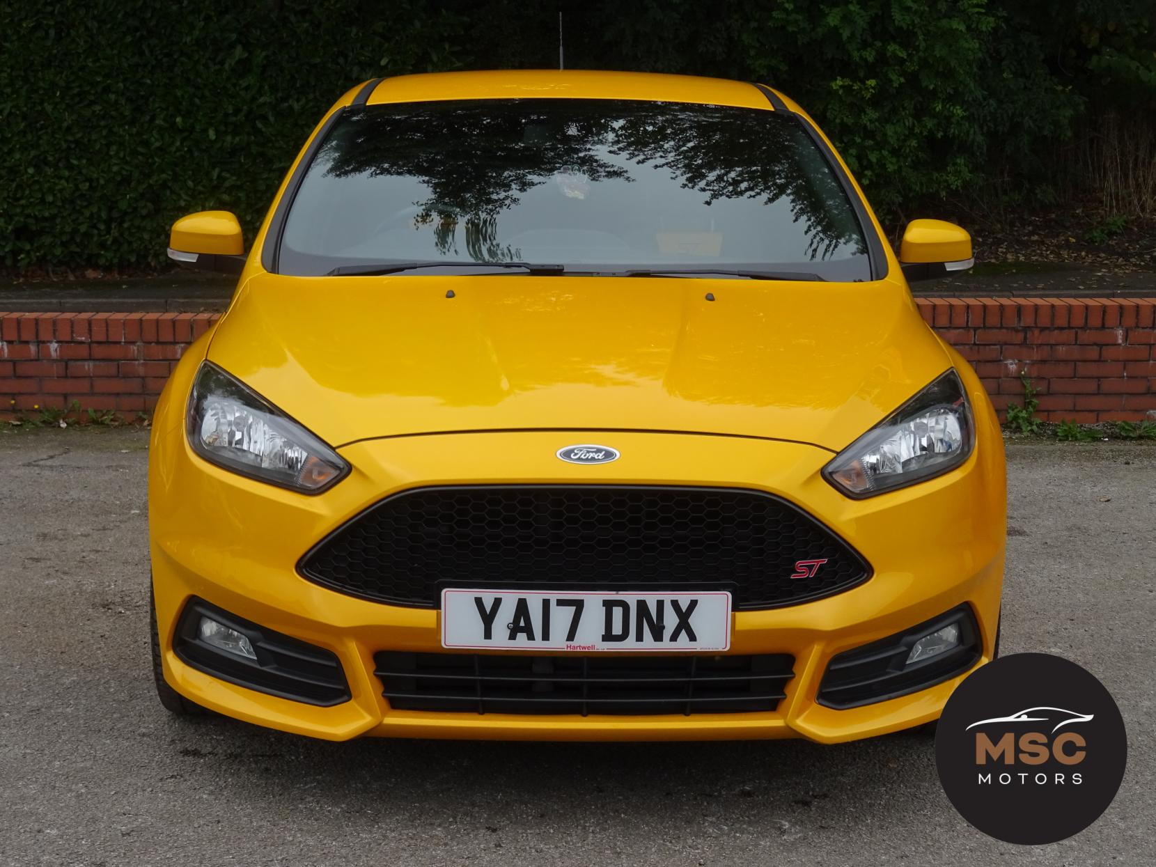 Ford Focus 2.0 TDCi ST-2 Hatchback 5dr Diesel Manual Euro 6 (s/s) (185 ps)