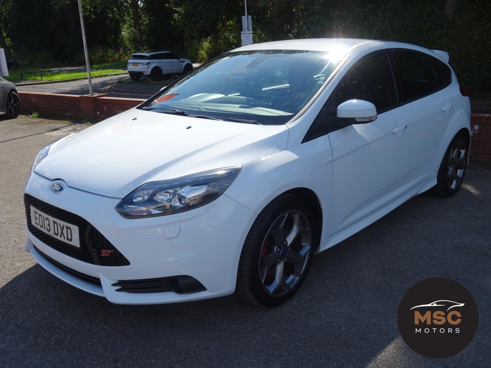 Ford Focus 2.0T EcoBoost ST-3 Hatchback 5dr Petrol Manual Euro 5 (s/s) (250 ps)