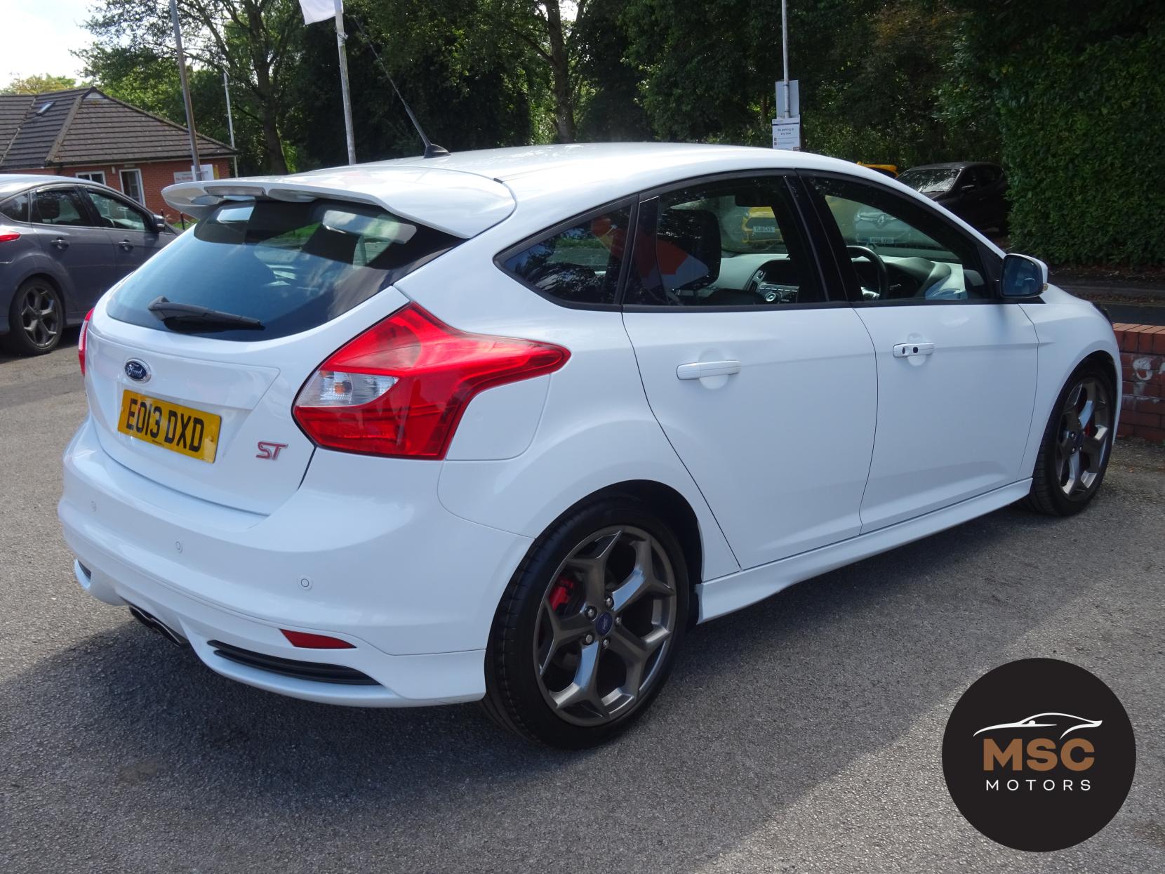 Ford Focus 2.0T EcoBoost ST-3 Hatchback 5dr Petrol Manual Euro 5 (s/s) (250 ps)