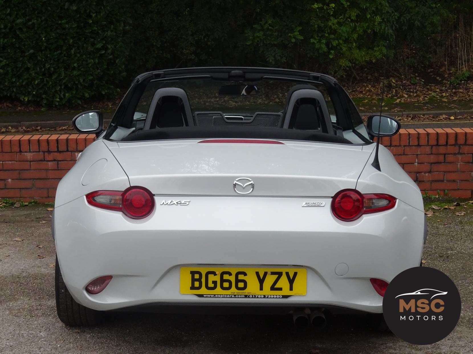 Mazda MX-5 1.5 SKYACTIV-G SE-L Nav Convertible 2dr Petrol Manual Euro 6 (131 ps)