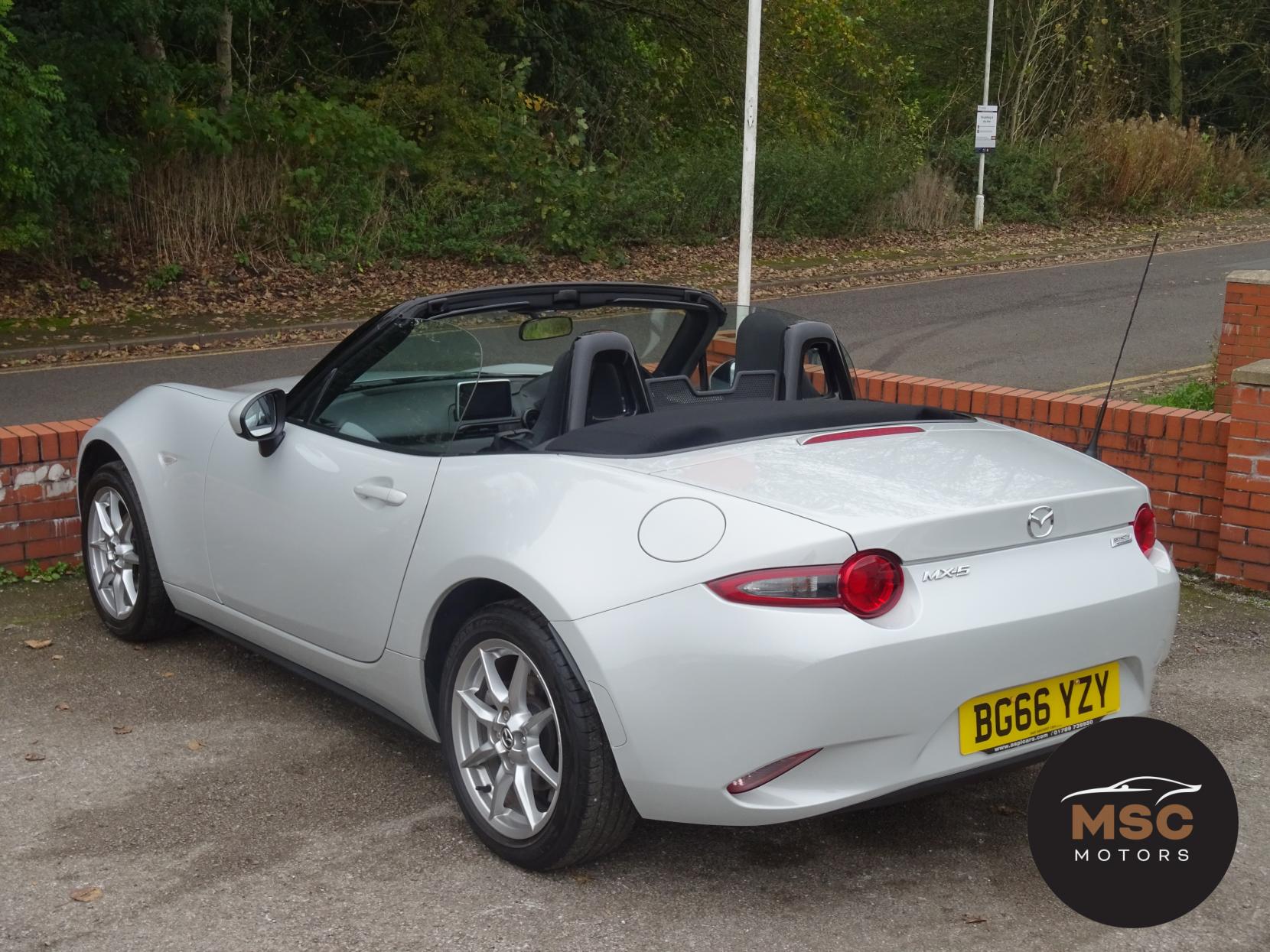 Mazda MX-5 1.5 SKYACTIV-G SE-L Nav Convertible 2dr Petrol Manual Euro 6 (131 ps)