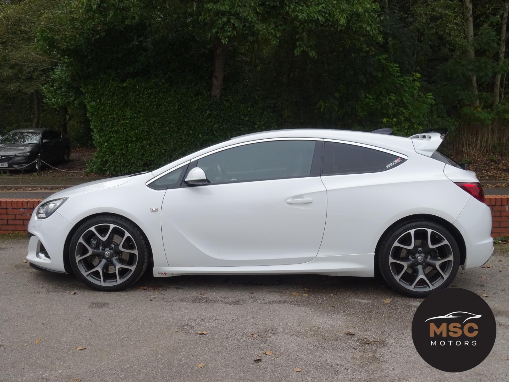 Vauxhall Astra GTC 2.0T VXR Coupe 3dr Petrol Manual Euro 6 (s/s) (280 ps)