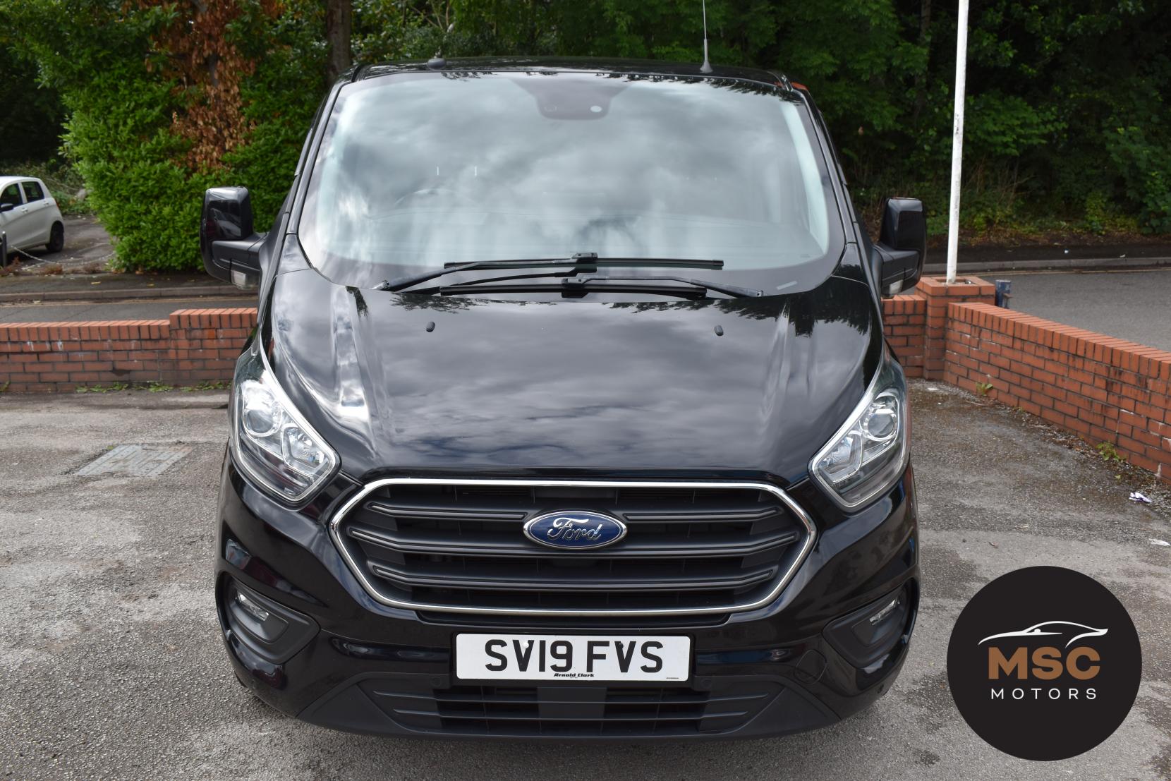 Ford Transit Custom 2.0 300 EcoBlue Limited Panel Van 5dr Diesel Manual L2 H1 Euro 6 (170 ps)