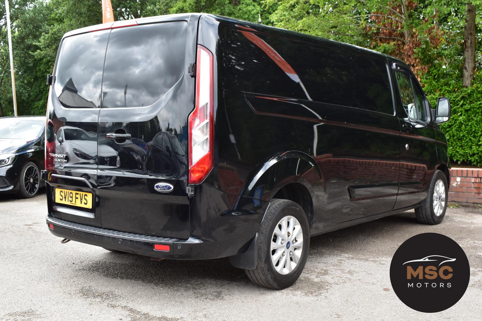 Ford Transit Custom 2.0 300 EcoBlue Limited Panel Van 5dr Diesel Manual L2 H1 Euro 6 (170 ps)