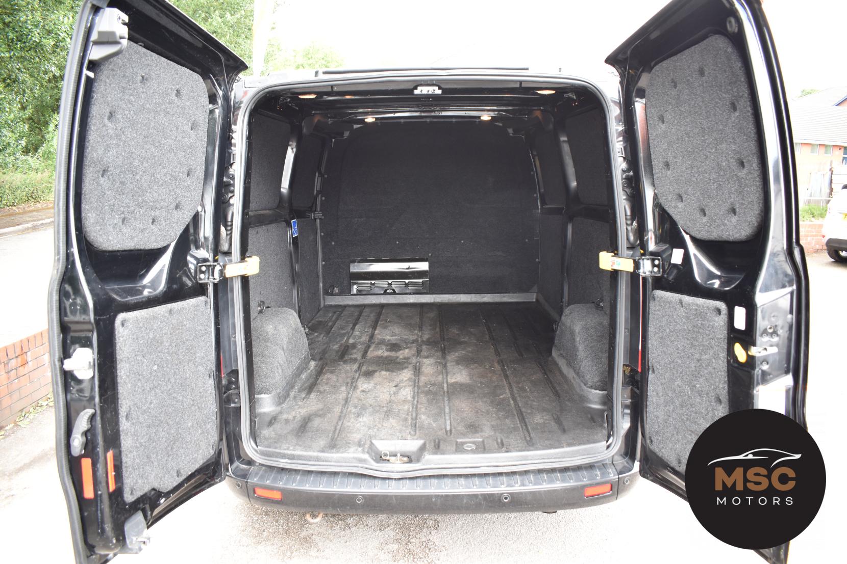 Ford Transit Custom 2.0 300 EcoBlue Limited Panel Van 5dr Diesel Manual L2 H1 Euro 6 (170 ps)