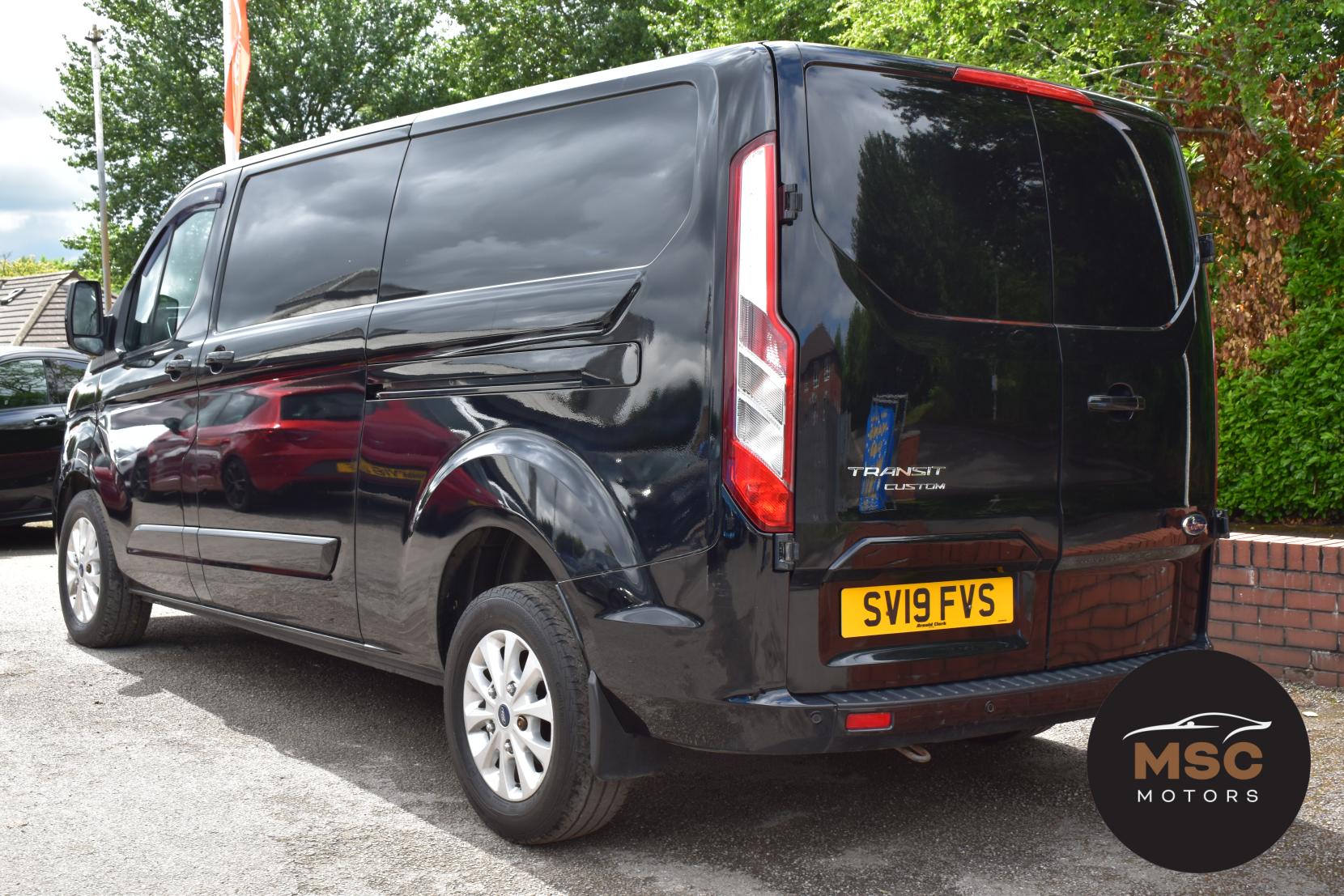 Ford Transit Custom 2.0 300 EcoBlue Limited Panel Van 5dr Diesel Manual L2 H1 Euro 6 (170 ps)