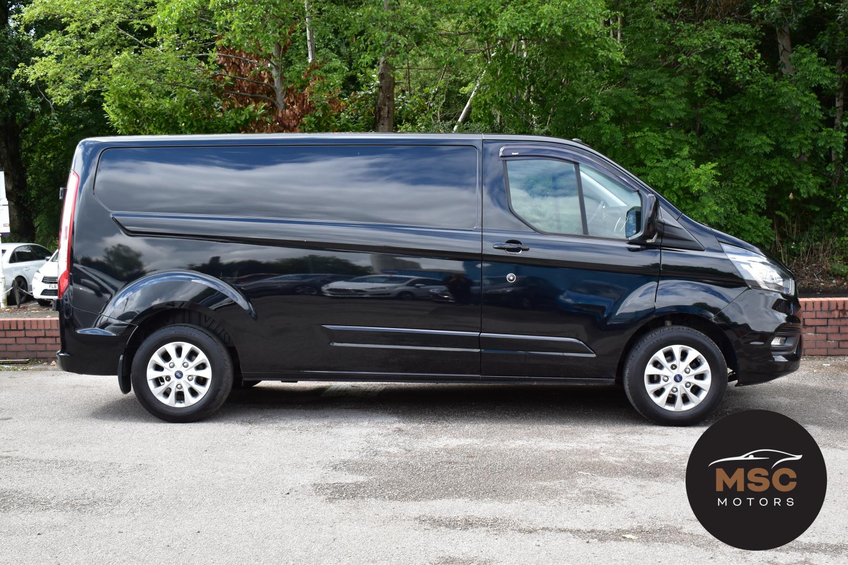 Ford Transit Custom 2.0 300 EcoBlue Limited Panel Van 5dr Diesel Manual L2 H1 Euro 6 (170 ps)