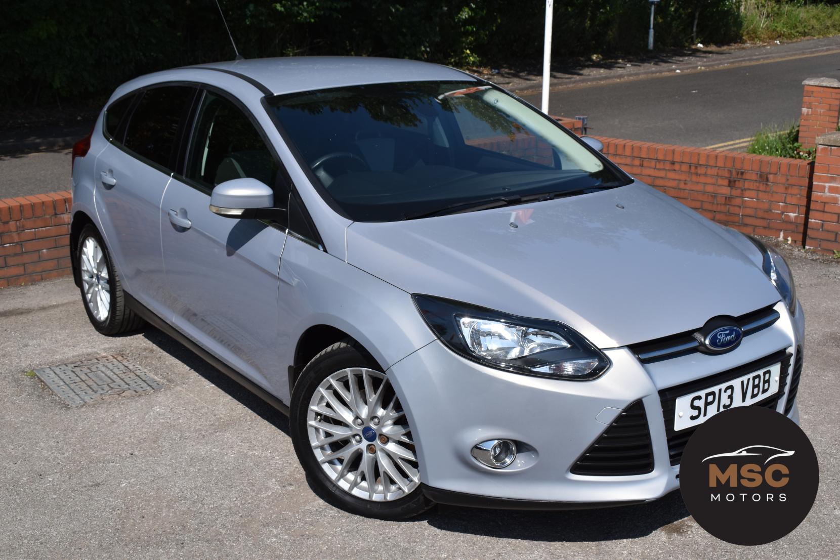 Ford Focus 1.0T EcoBoost Zetec Hatchback 5dr Petrol Manual Euro 5 (s/s) (100 ps)