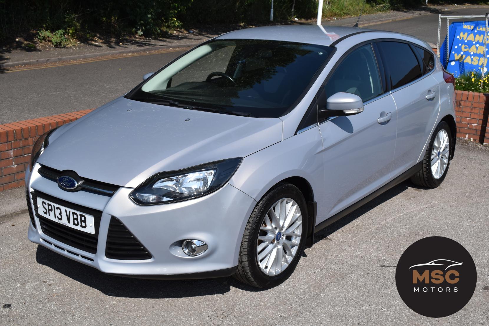 Ford Focus 1.0T EcoBoost Zetec Hatchback 5dr Petrol Manual Euro 5 (s/s) (100 ps)