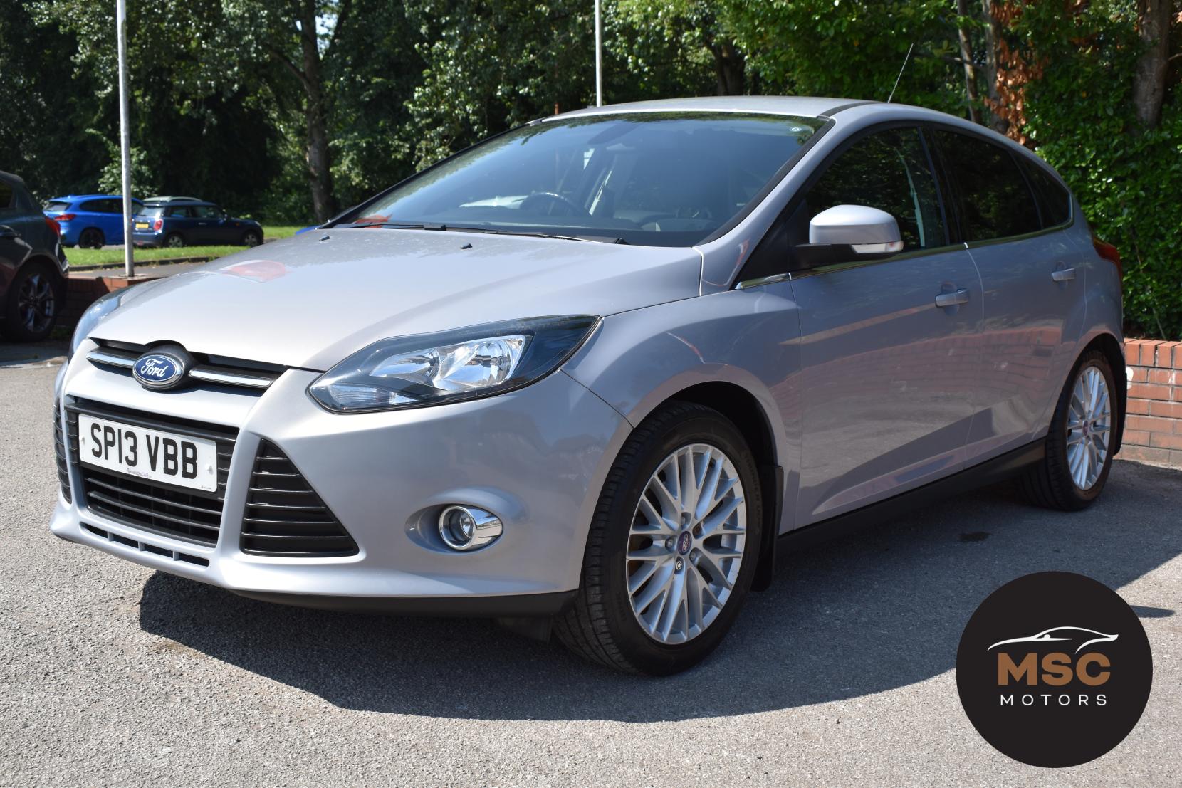 Ford Focus 1.0T EcoBoost Zetec Hatchback 5dr Petrol Manual Euro 5 (s/s) (100 ps)